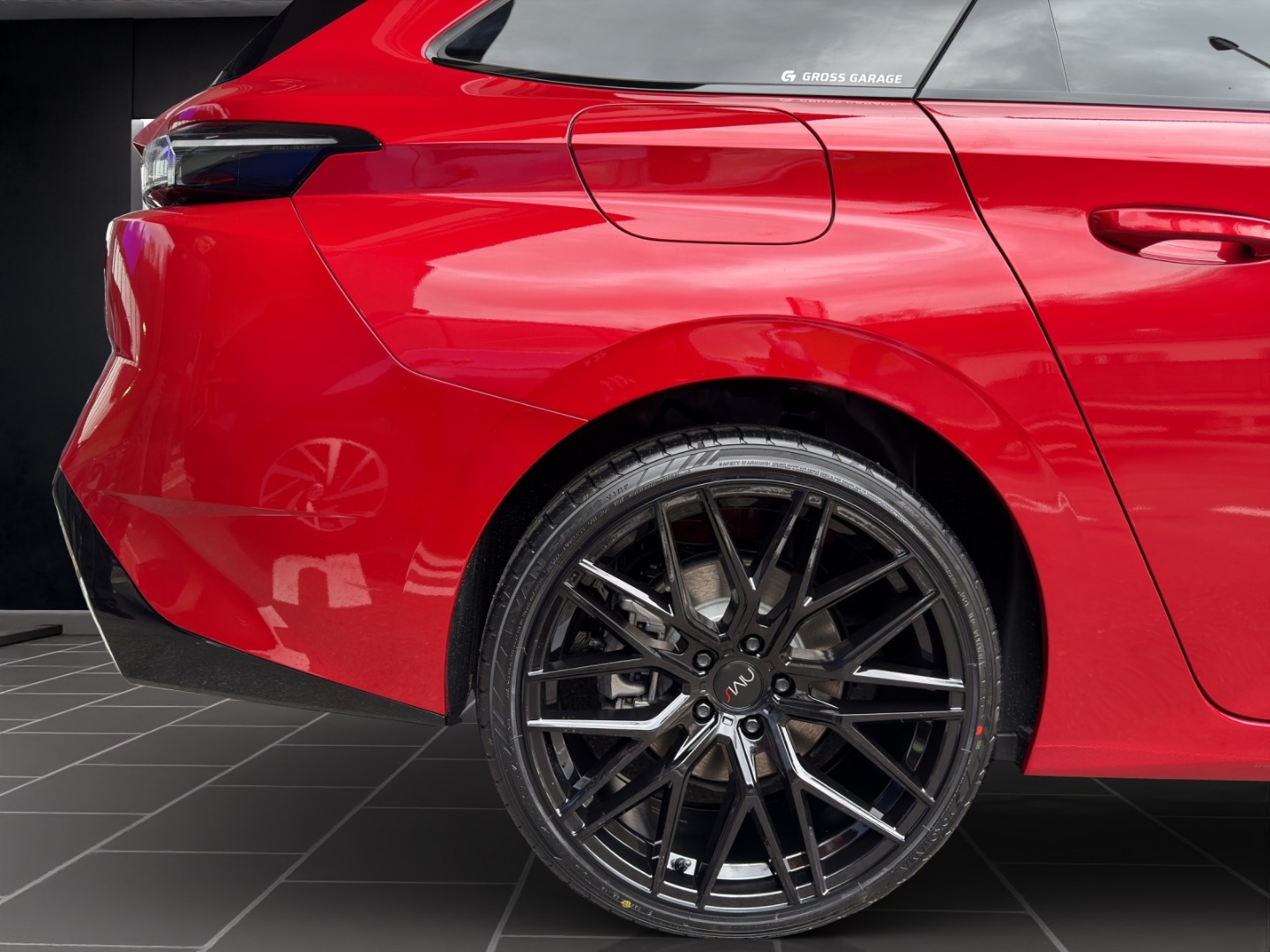 PEUGEOT 308 NEW SW 1.6 PHEV 195 GT-image-9