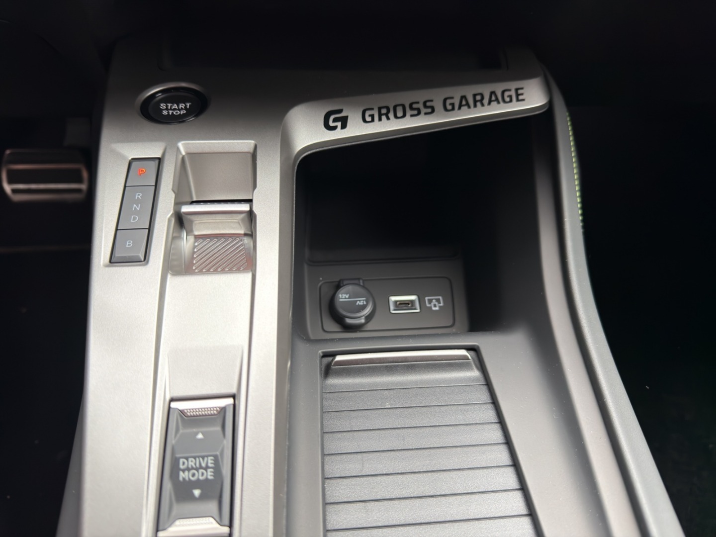 PEUGEOT 308 NEW SW 1.6 PHEV 195 GT-image-11