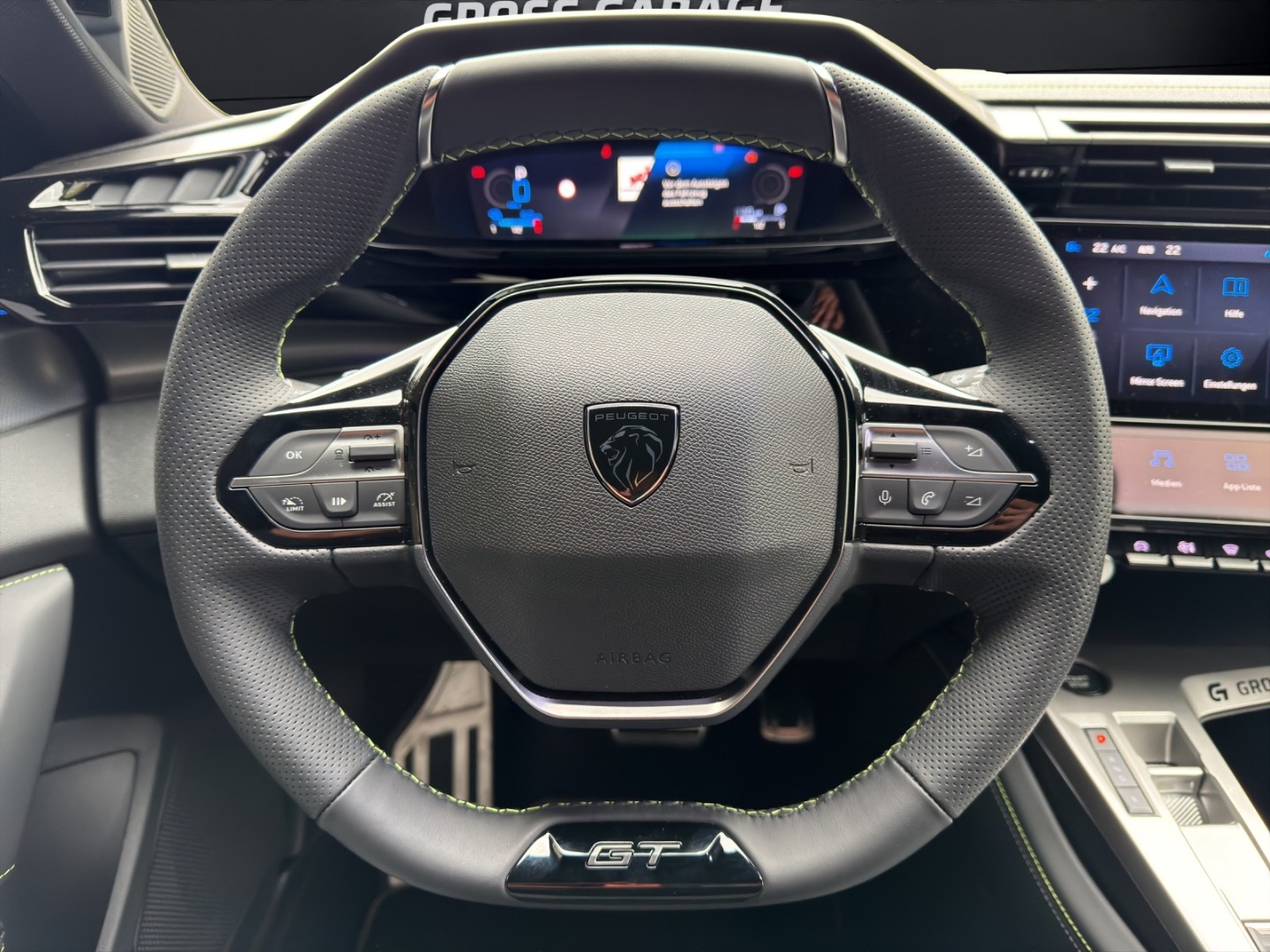 PEUGEOT 308 NEW SW 1.6 PHEV 195 GT-image-12