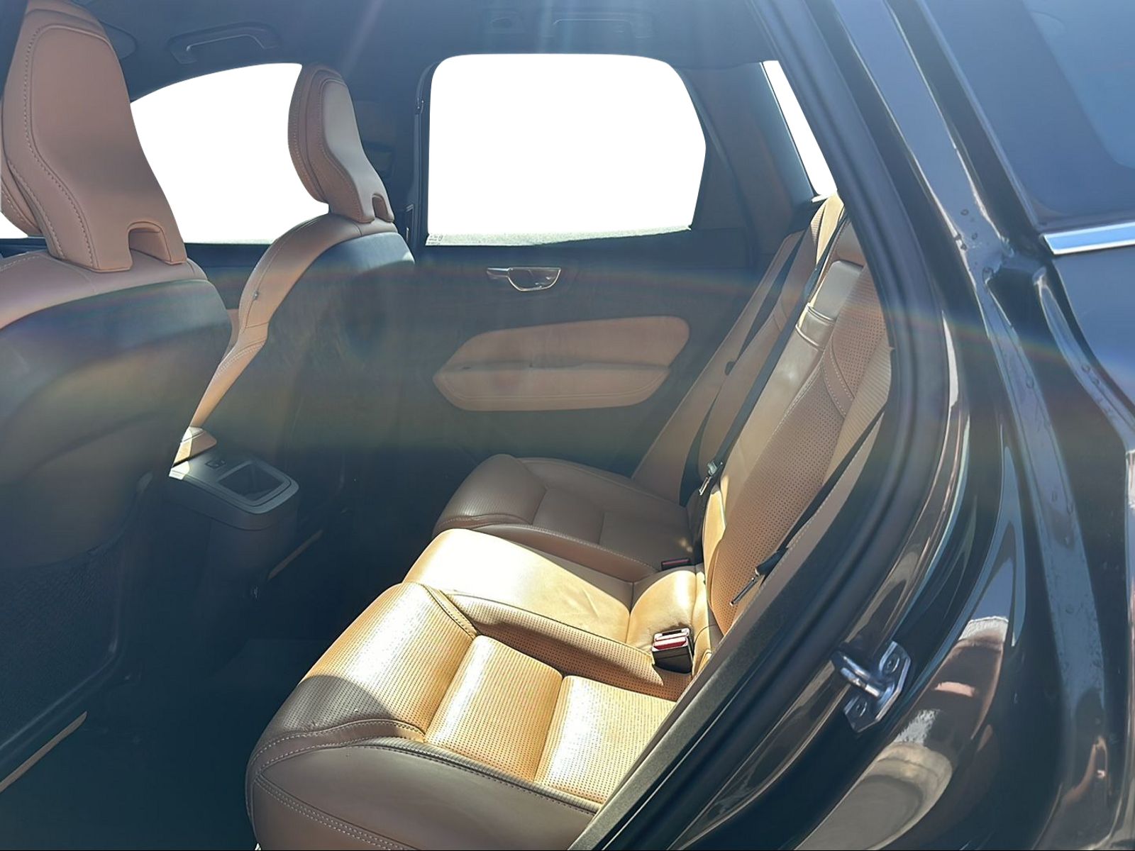 VOLVO XC60 2.0 T5 Inscription AWD-image-9