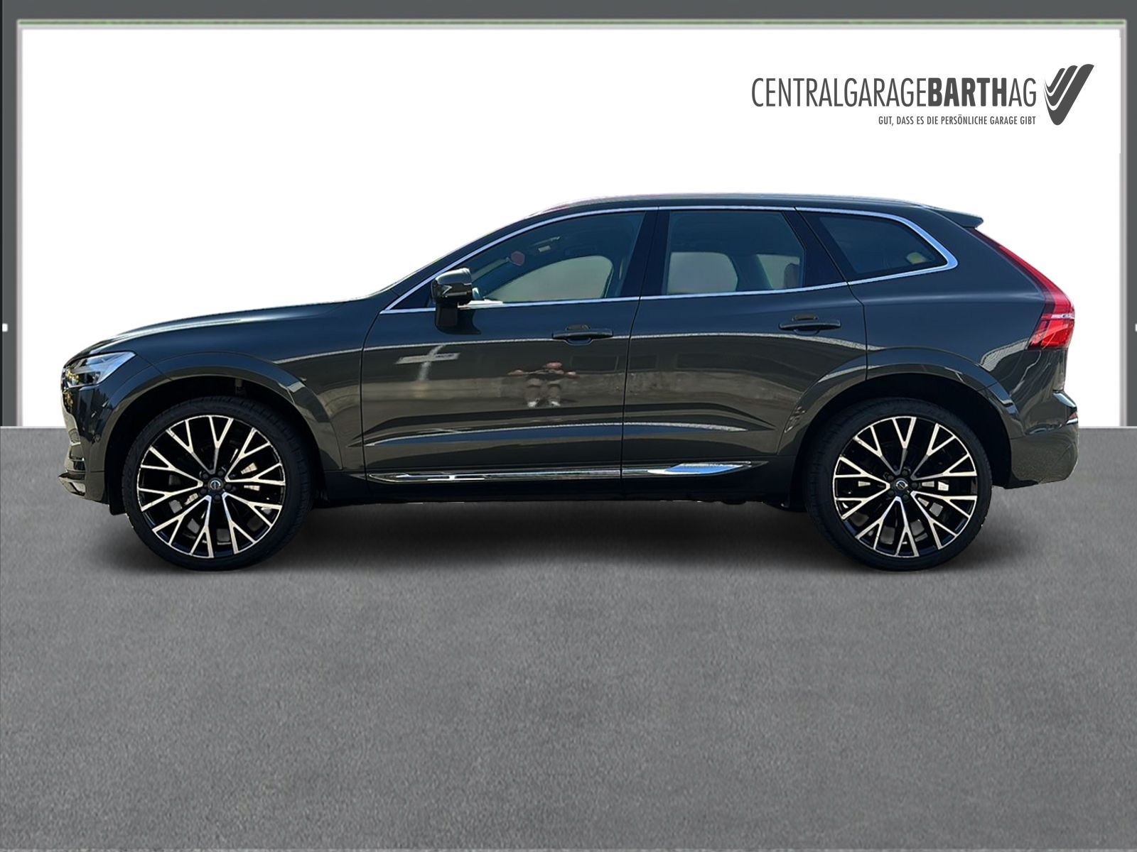 VOLVO XC60 2.0 T5 Inscription AWD-image-3