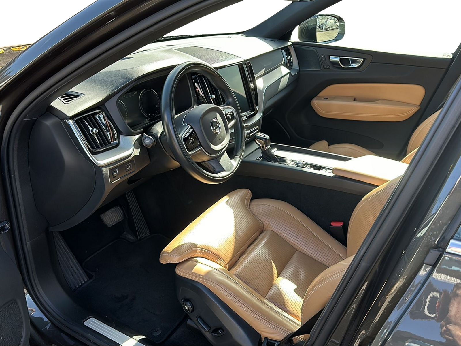 VOLVO XC60 2.0 T5 Inscription AWD-image-8