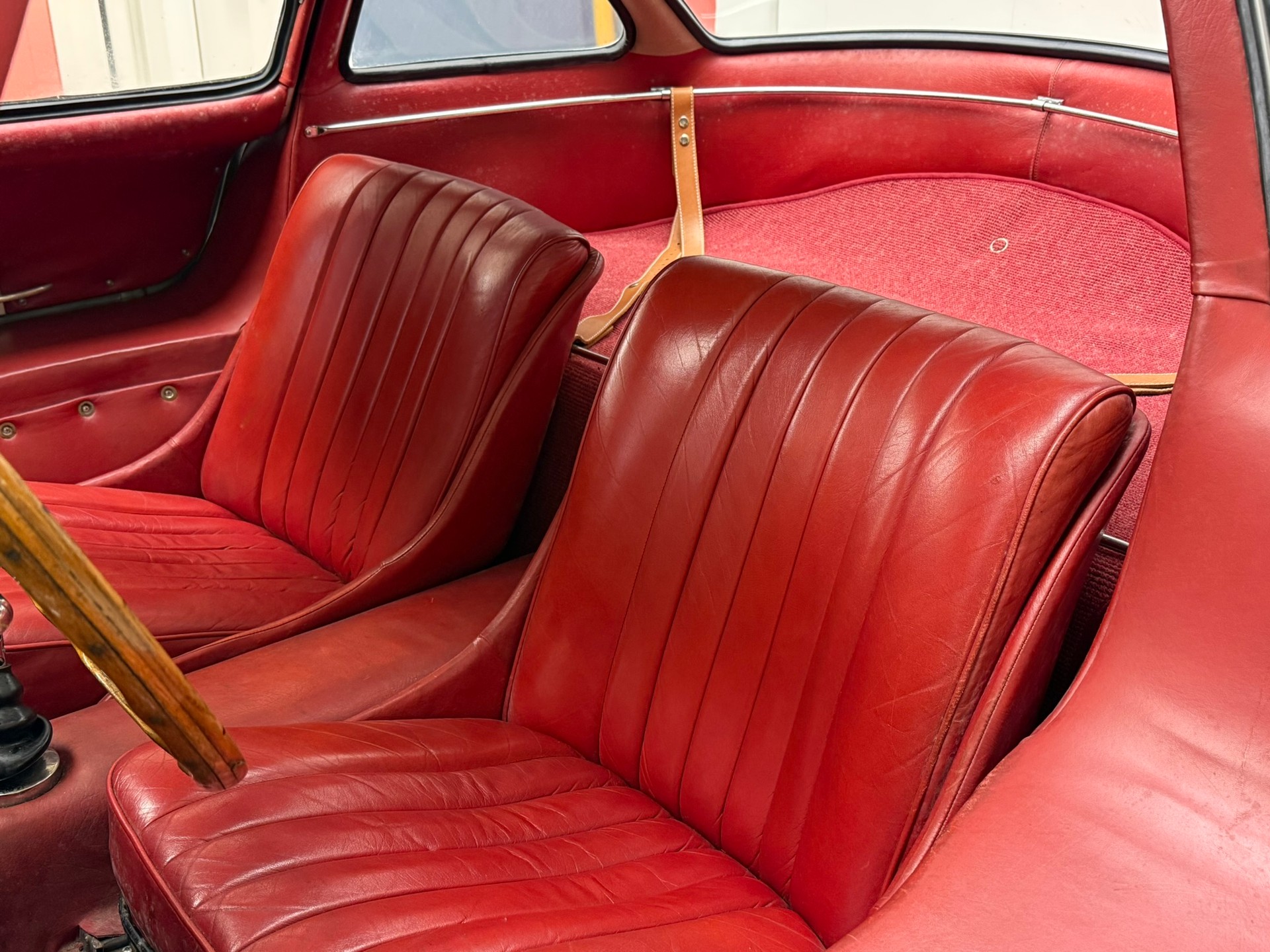 MERCEDES-BENZ 300 SL-image-10