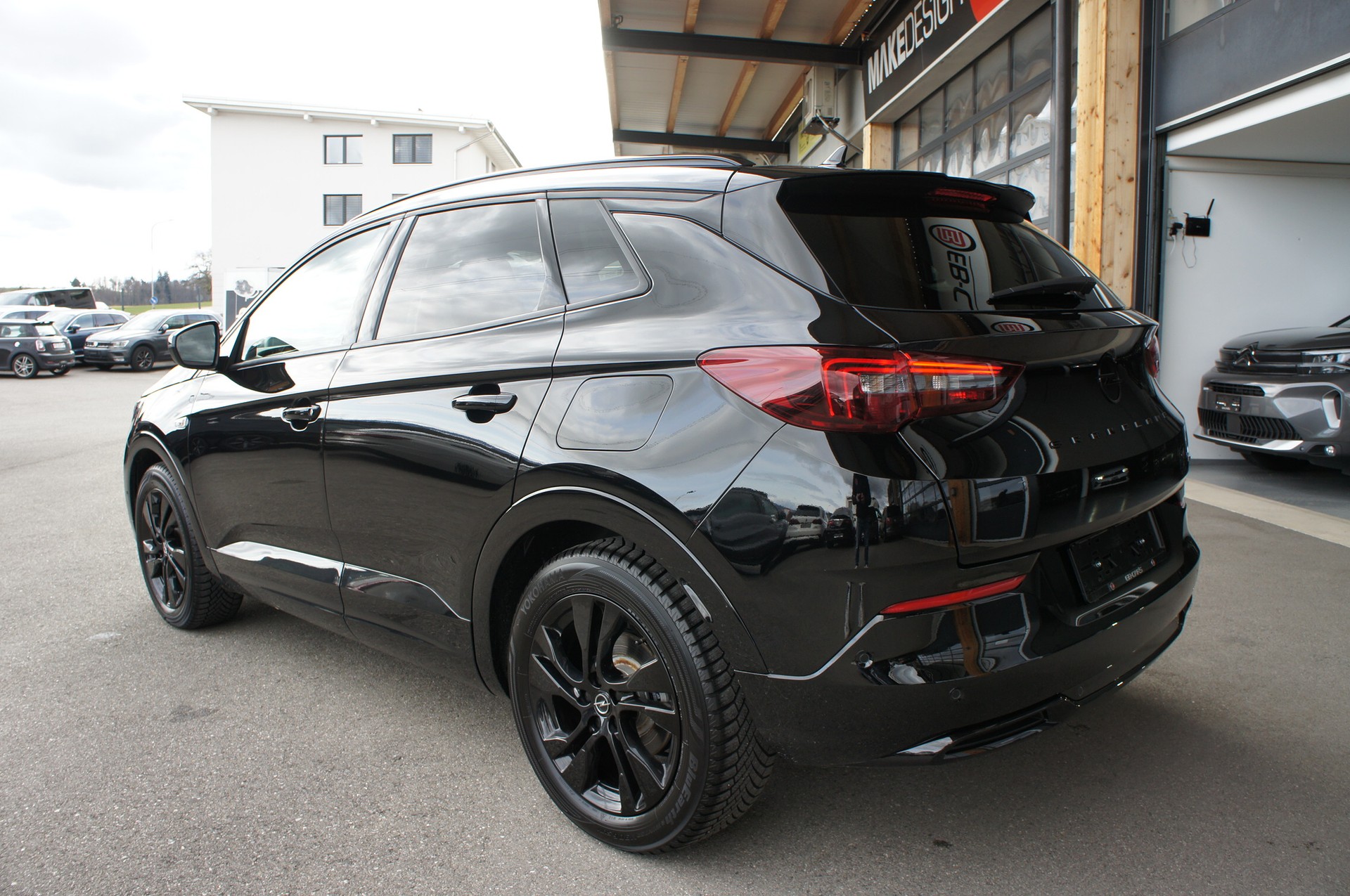 OPEL Grandland 1.6 Hybrid GS Line Automatik-image-2
