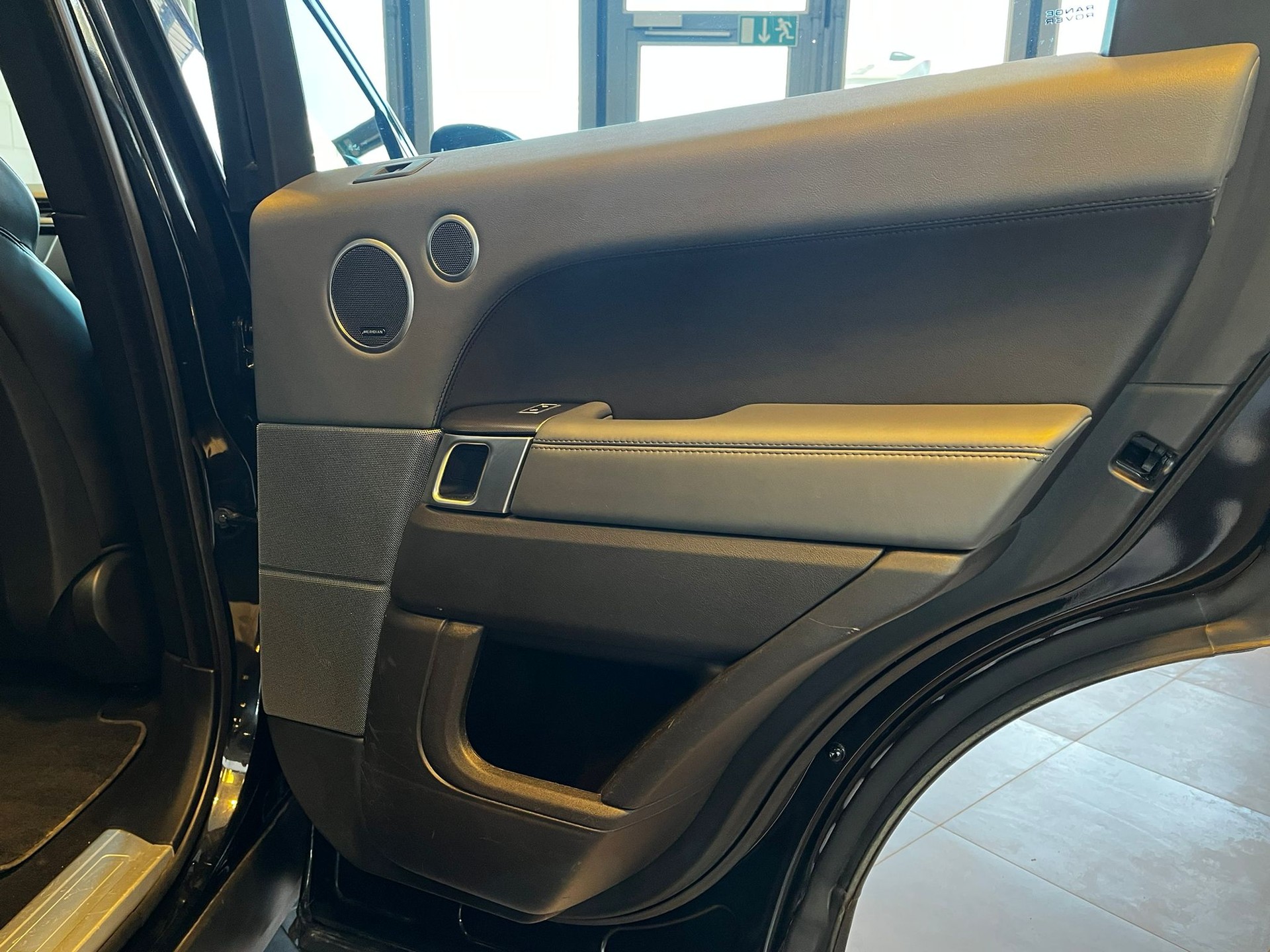 LAND ROVER RR Sport 3.0SDV6 HSE Dyn.-image-21