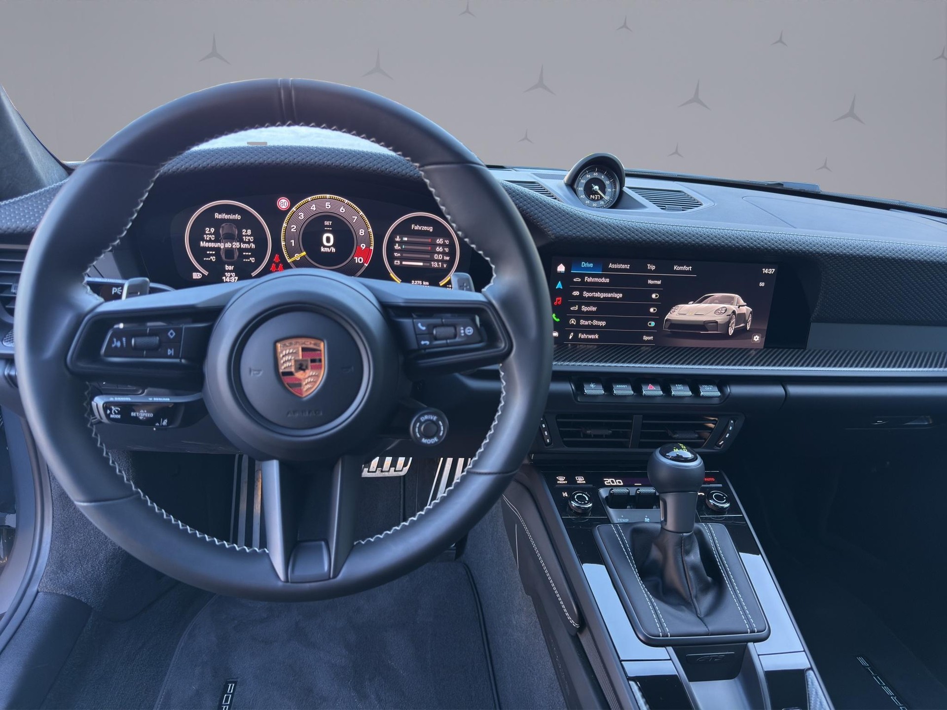 PORSCHE 911 Coupé 4.0 GT3 Touring PDK-image-13