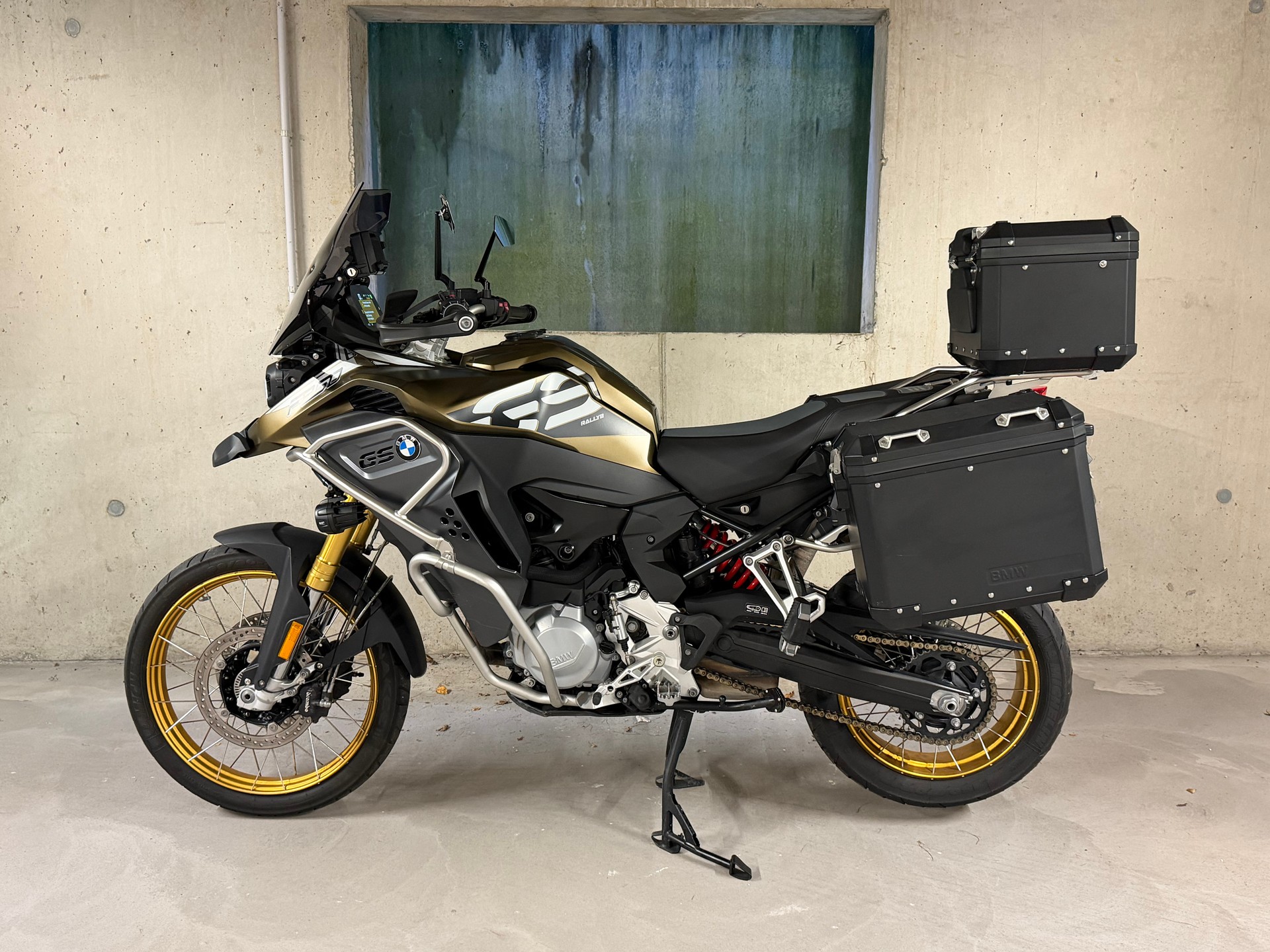BMW F 850 GS Adventure (35kW)-image-2