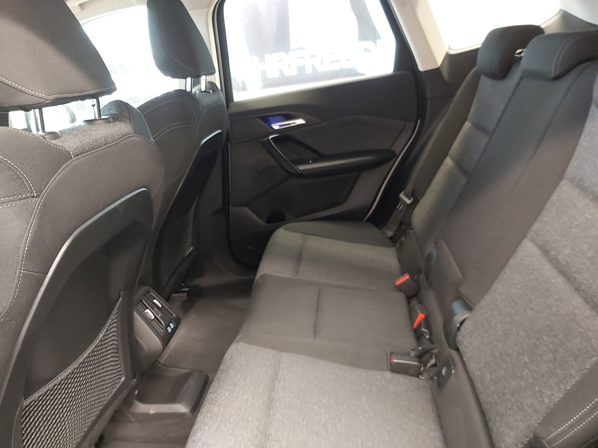 BMW X1 30e xDrive-image-16