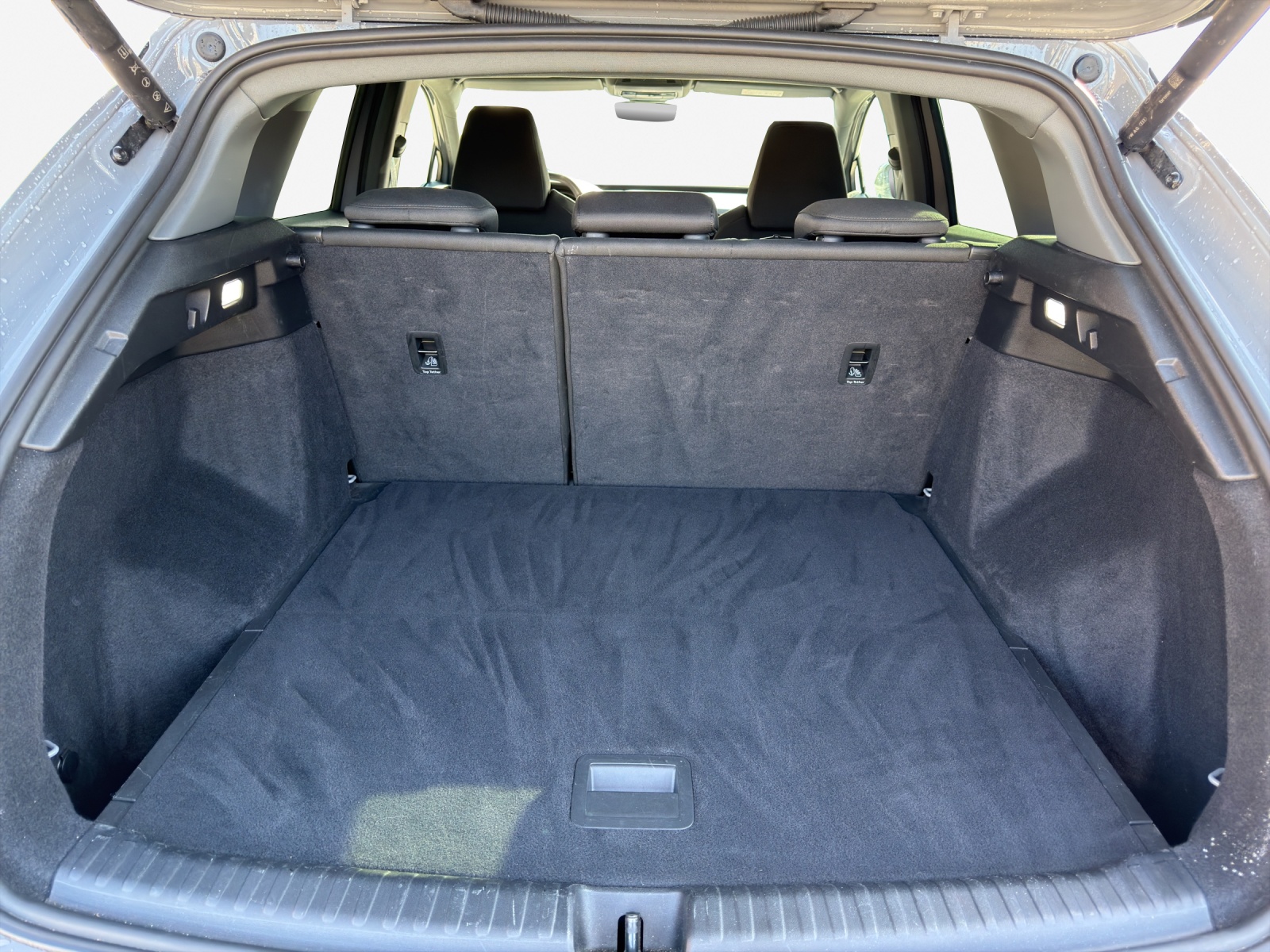 AUDI Q4 e-tron 40-image-13