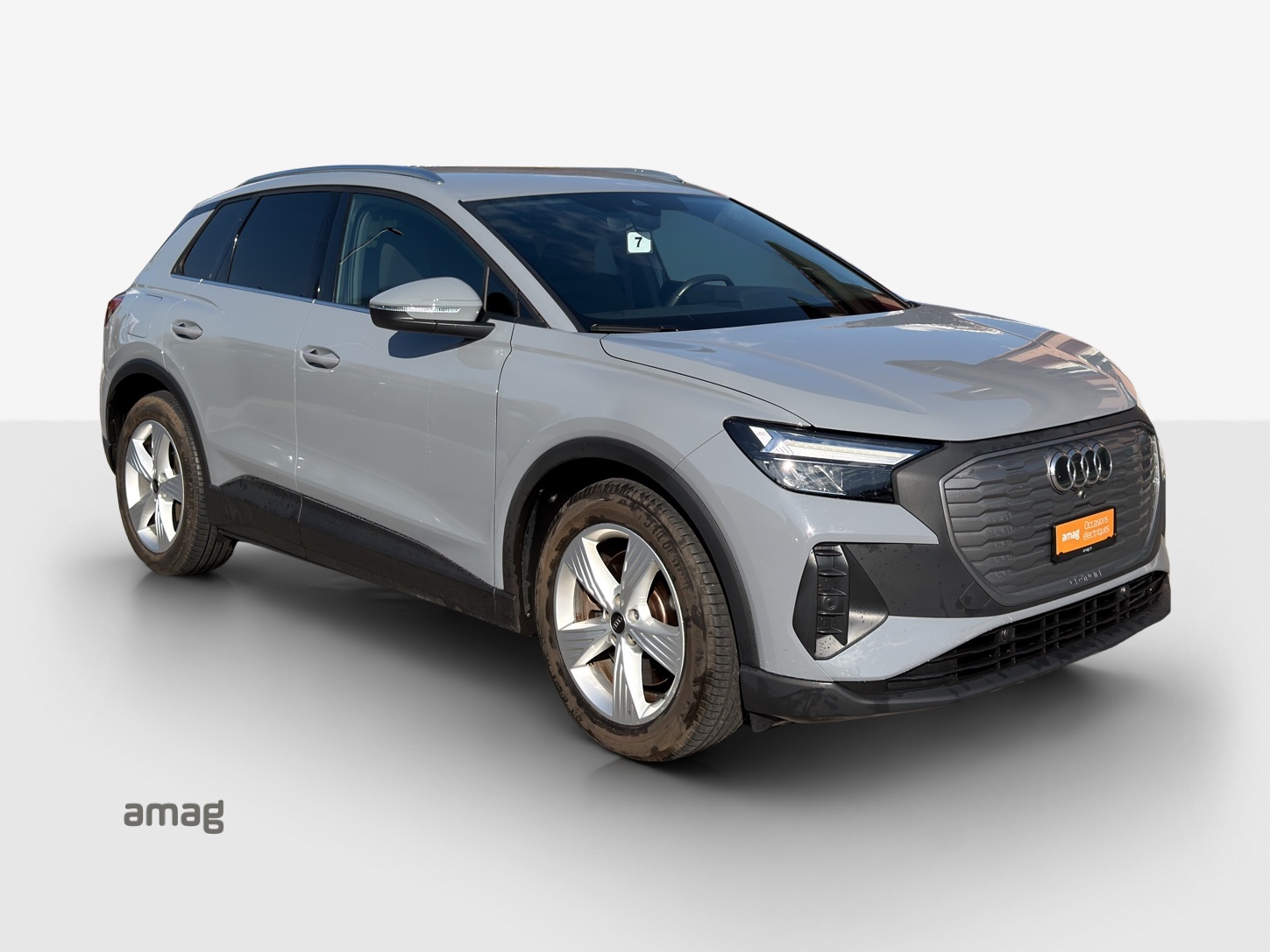AUDI Q4 e-tron 40-image-6