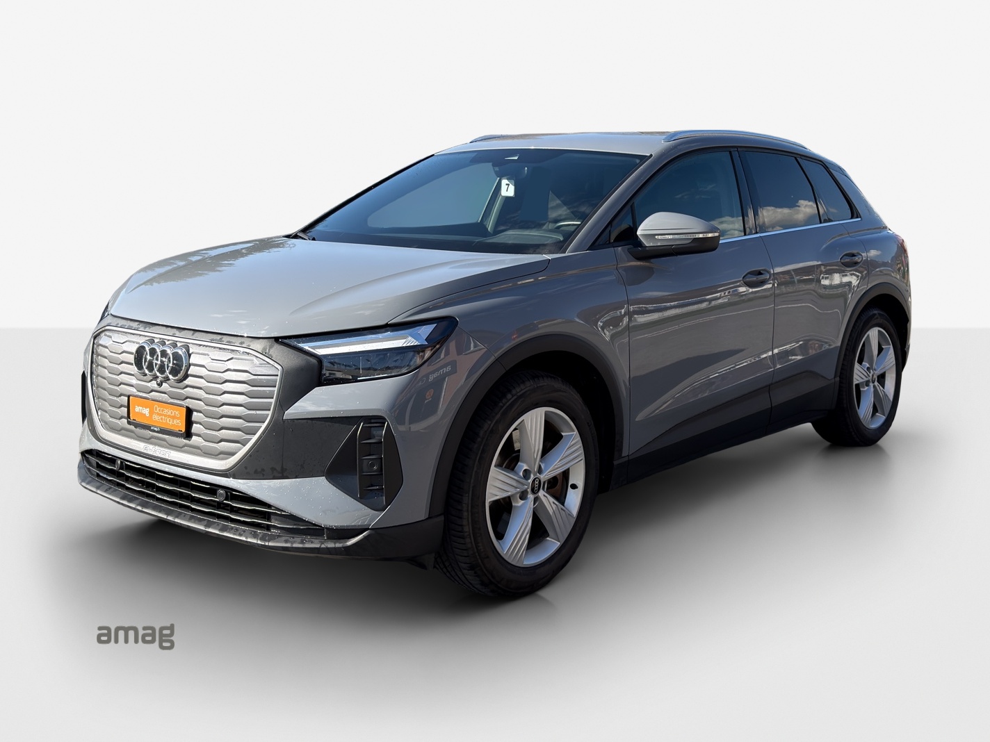 AUDI Q4 e-tron 40-image-0