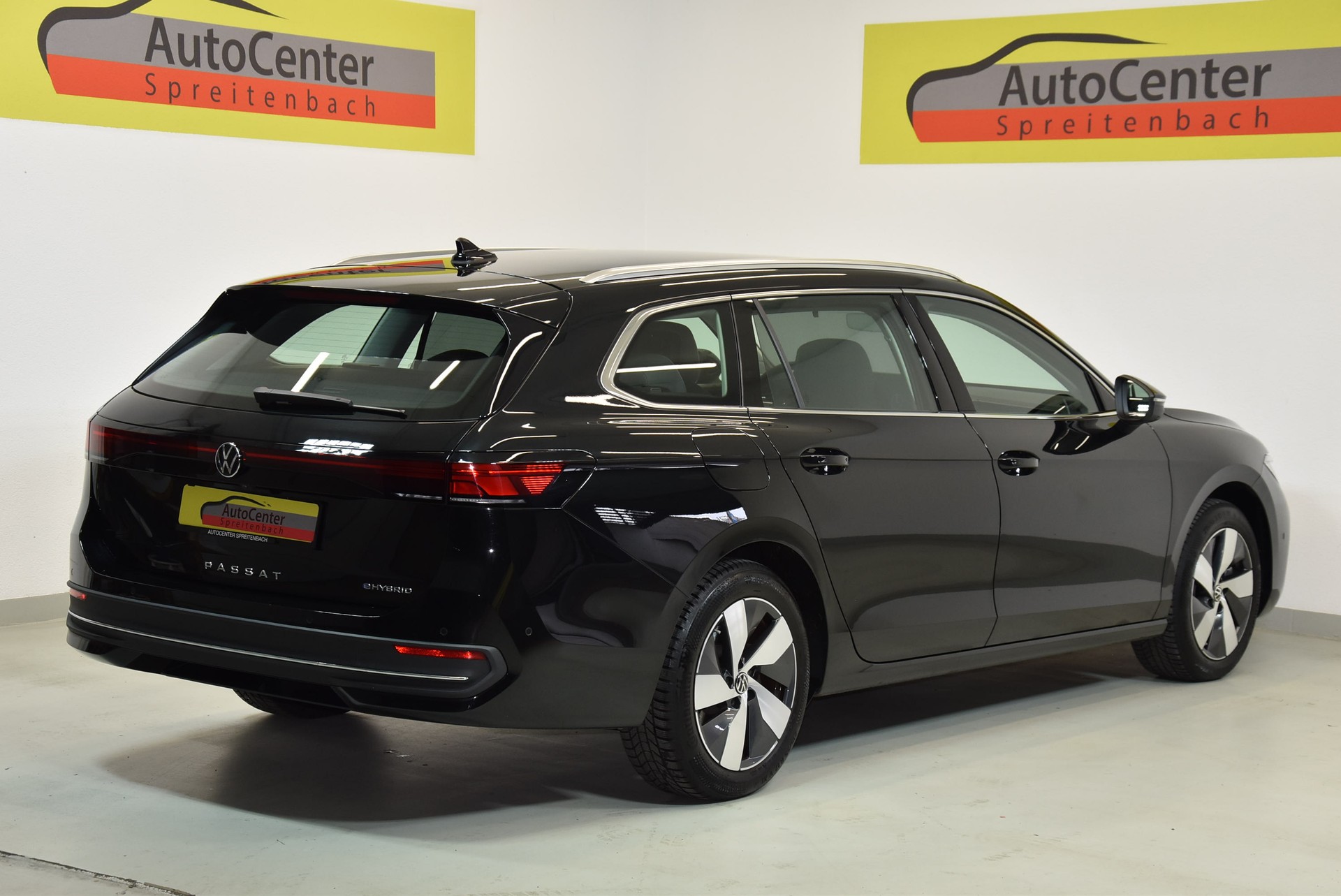 VW Passat Variant 1.5 TSI evo2 Plug-In- Hybrid Business DSG-image-12
