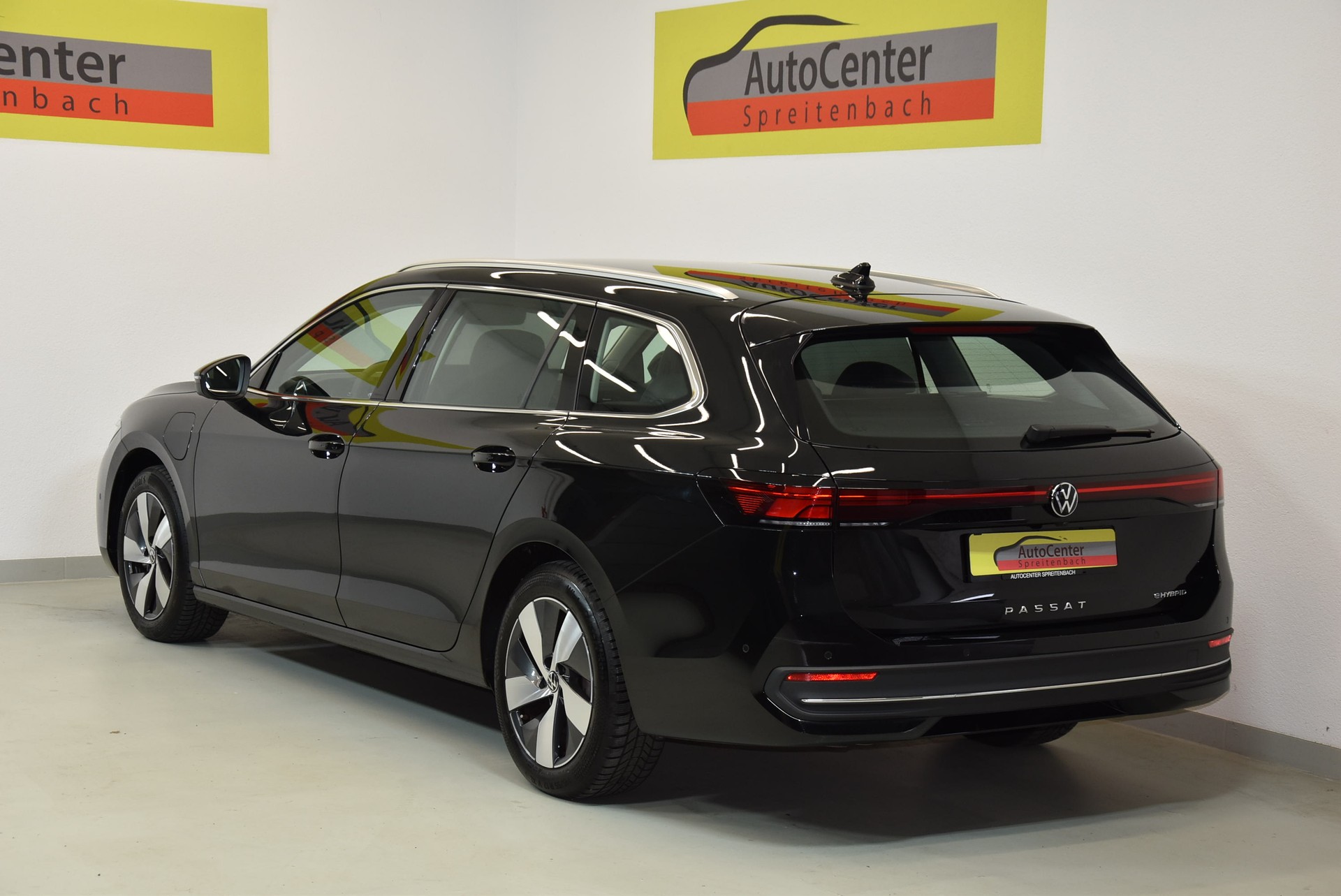 VW Passat Variant 1.5 TSI evo2 Plug-In- Hybrid Business DSG-image-14