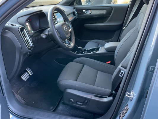 VOLVO XC40 P8 AWD Elec Pro-image-7