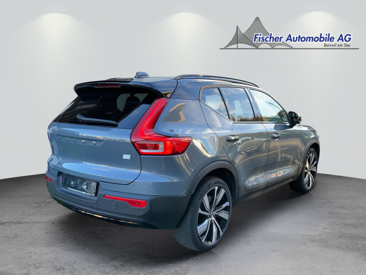 VOLVO XC40 P8 AWD Elec Pro-image-1
