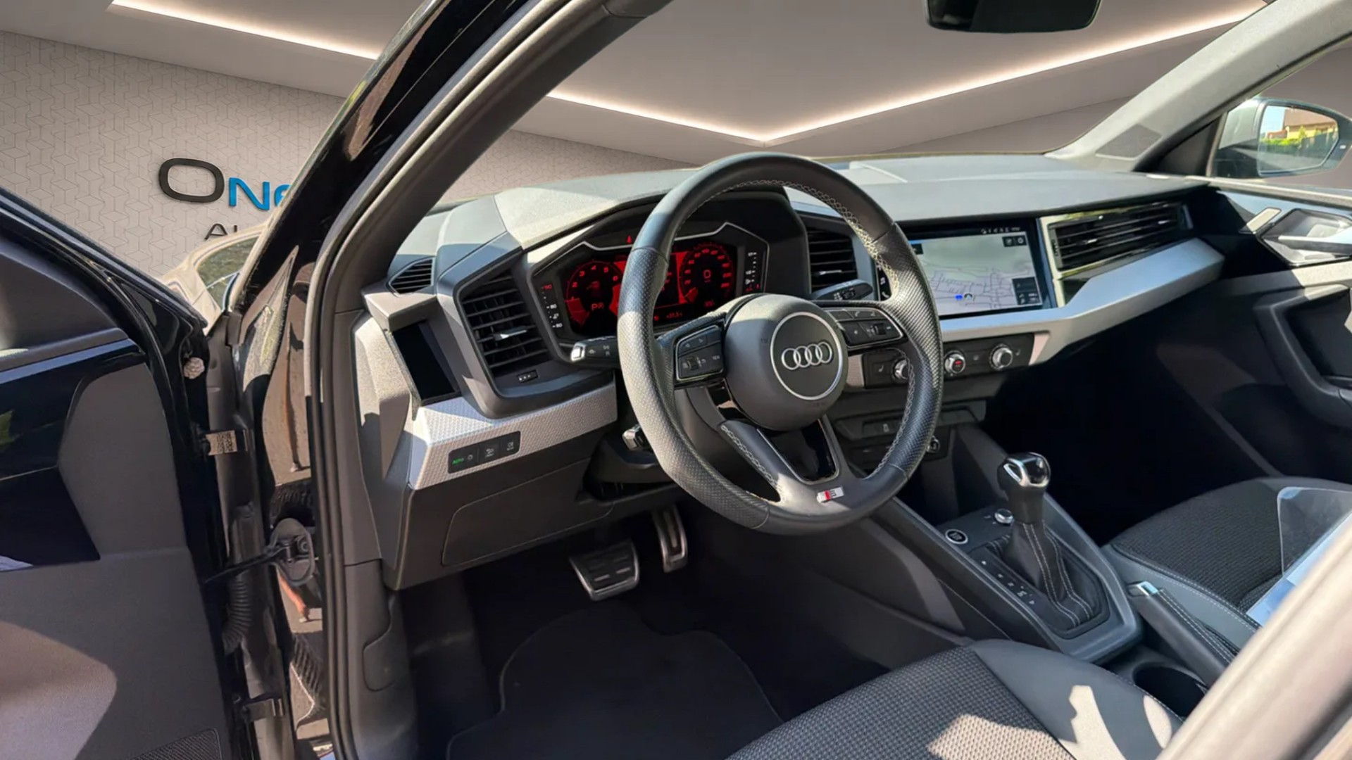 AUDI A1 Sportback 35 TFSI advanced S-tronic-image-9