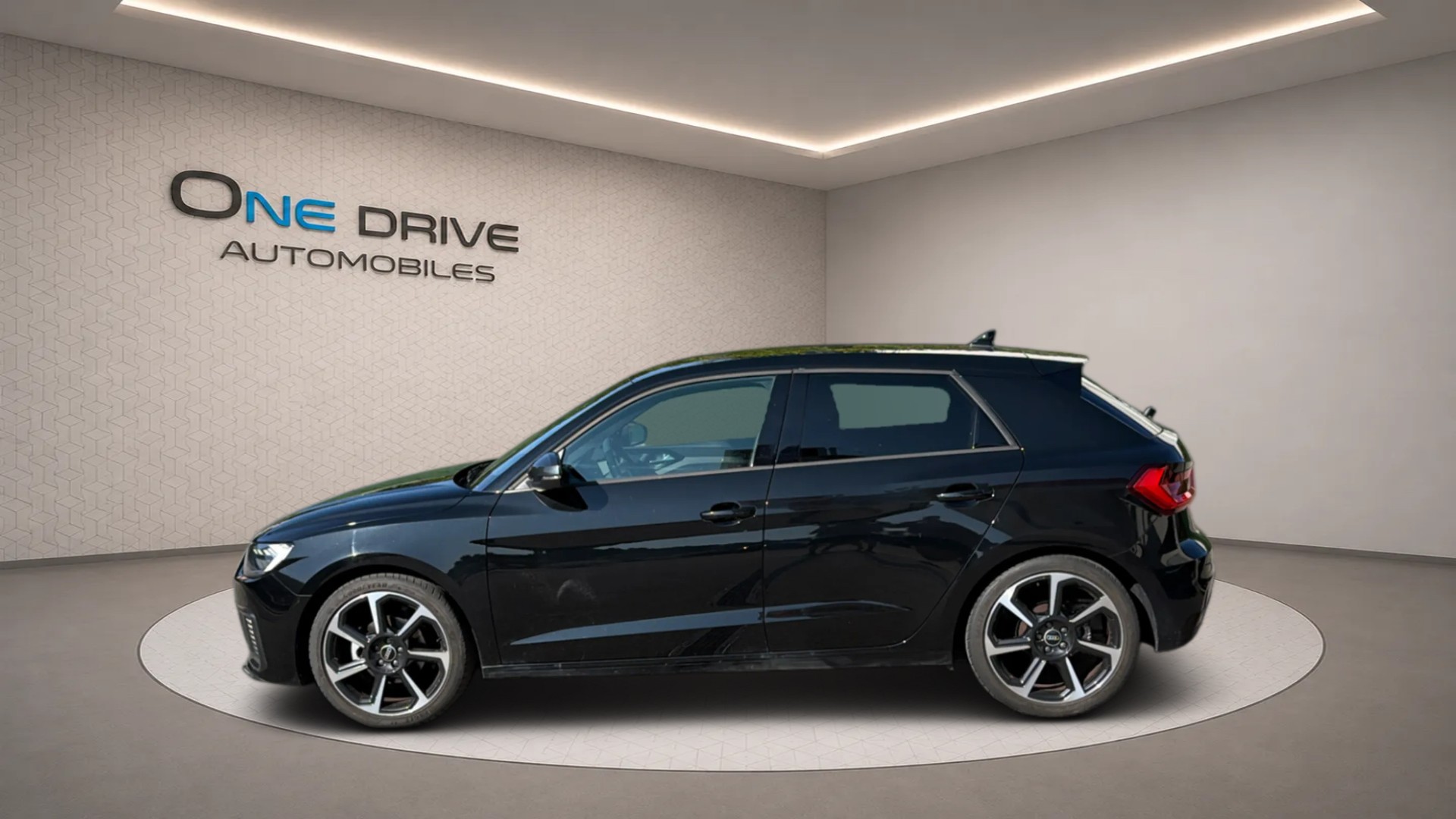 AUDI A1 Sportback 35 TFSI advanced S-tronic-image-3