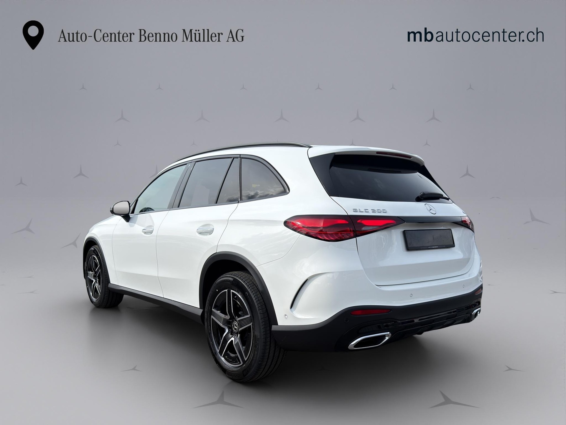MERCEDES-BENZ GLC 200 AMG Line 4matic-showroom-element-3