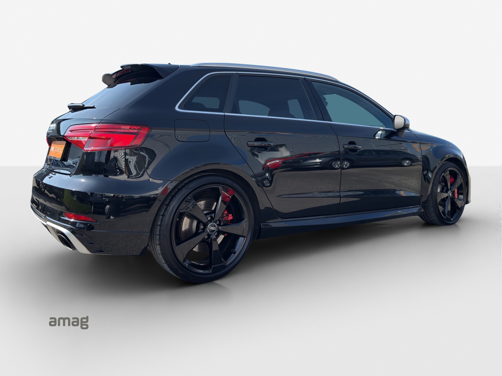 AUDI RS3 Sportback 2.5 TSI quattro S-tronic-image-5