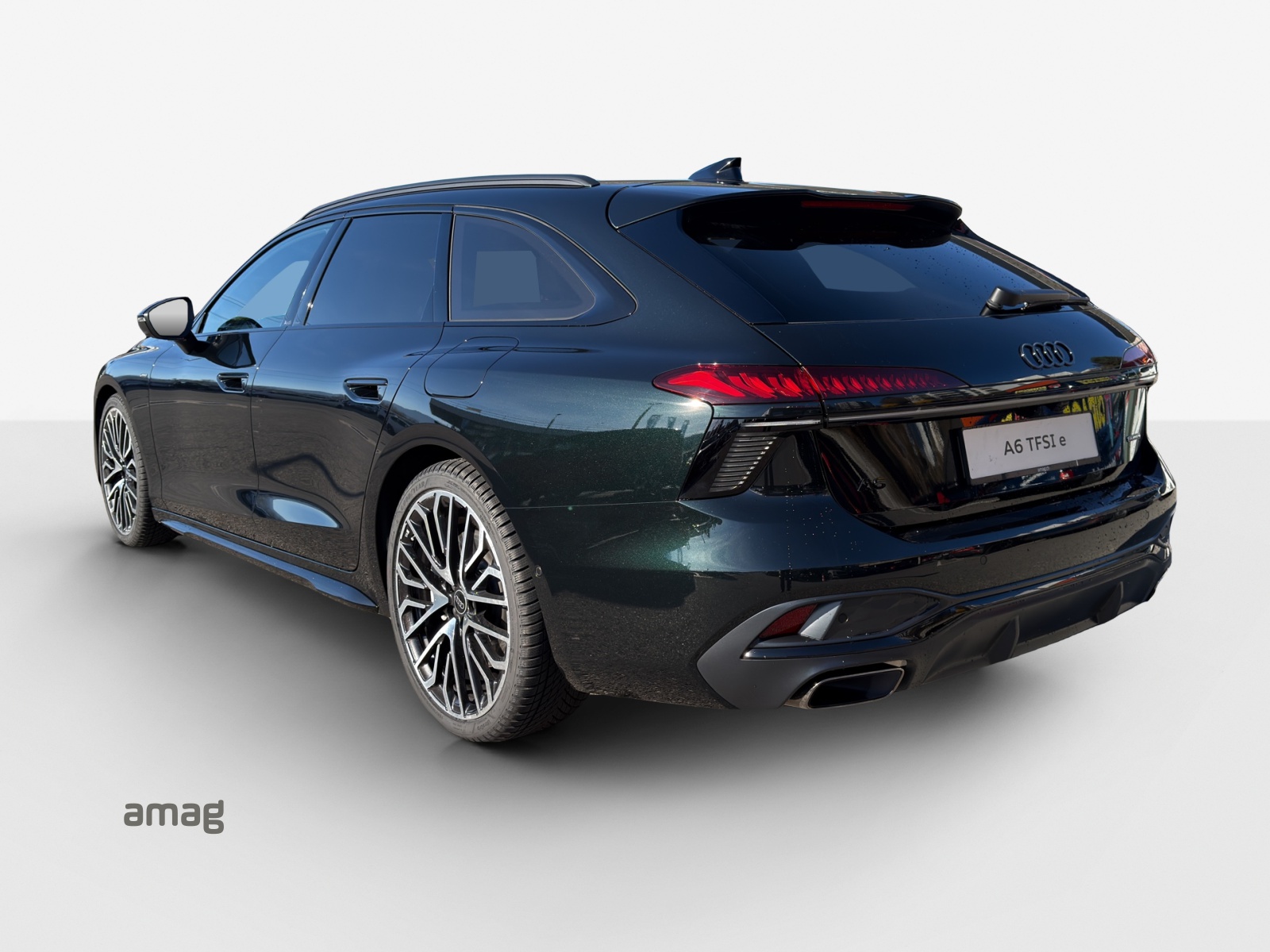AUDI A6 Avant e-hybrid quattro 220 kW S tronic-image-2
