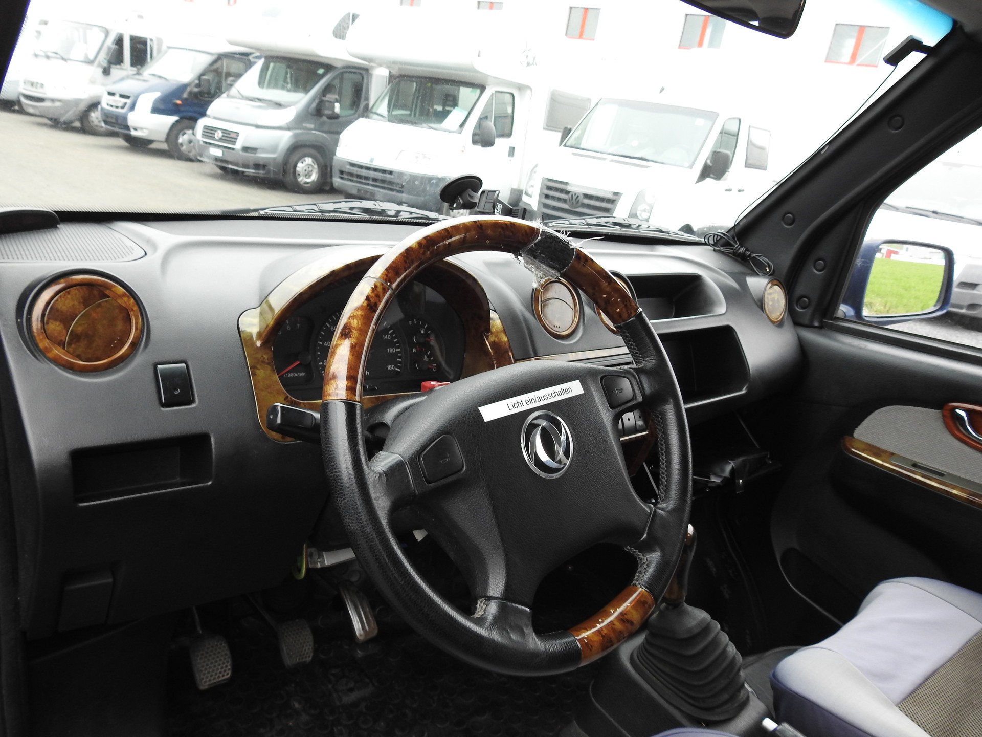 DFM Mini Bus 1.3-image-12