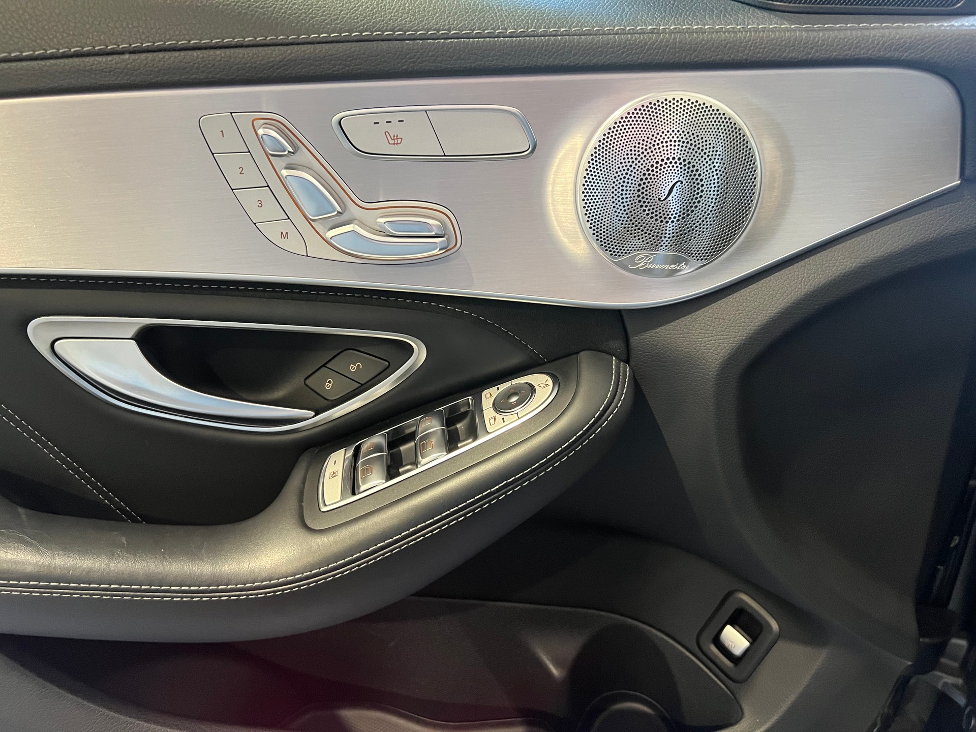 MERCEDES-BENZ C 63 S AMG Speedshift-image-11