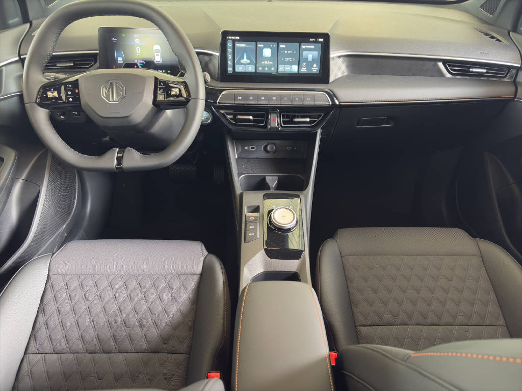 MG 3 1.5 Hybrid Luxury-image-5
