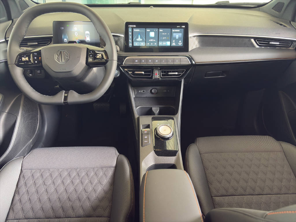 MG 3 1.5 Hybrid Luxury-image-6