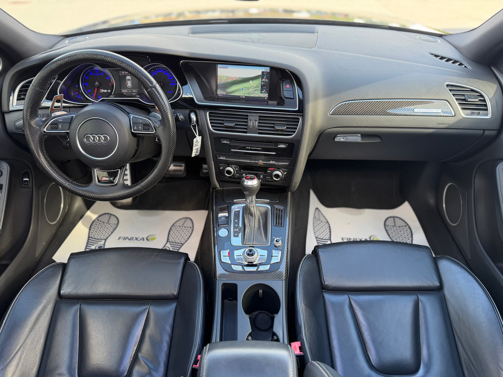 AUDI RS4 Avant 4.2 FSI V8 quattro S-tronic-image-8