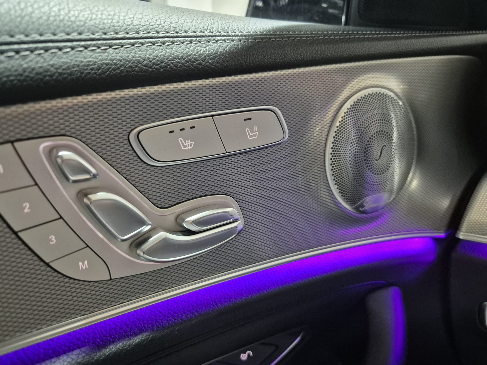 MERCEDES-BENZ E 53 AMG 4Matic 9G-Tronic-image-9