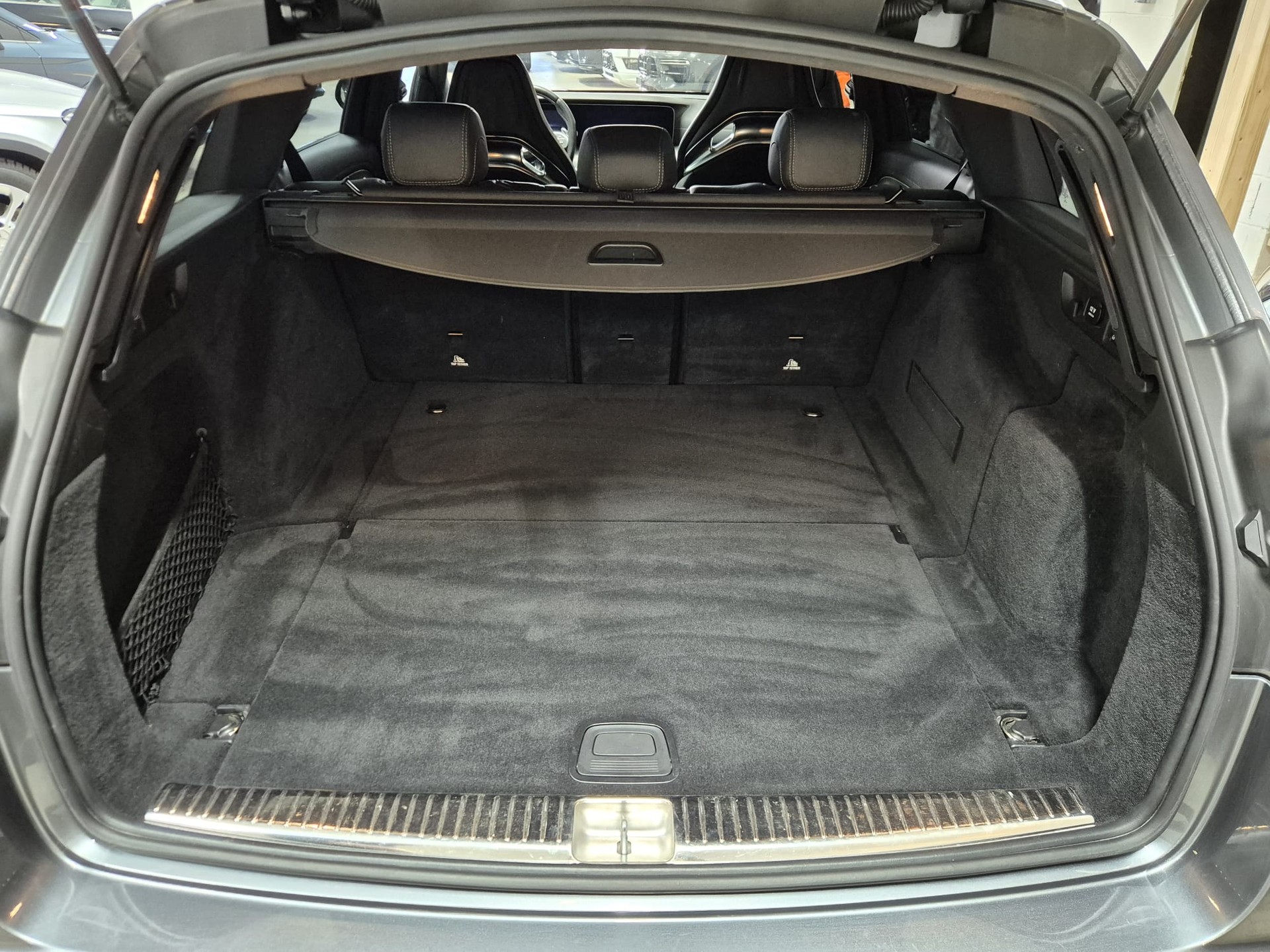 MERCEDES-BENZ E 53 AMG 4Matic 9G-Tronic-image-14