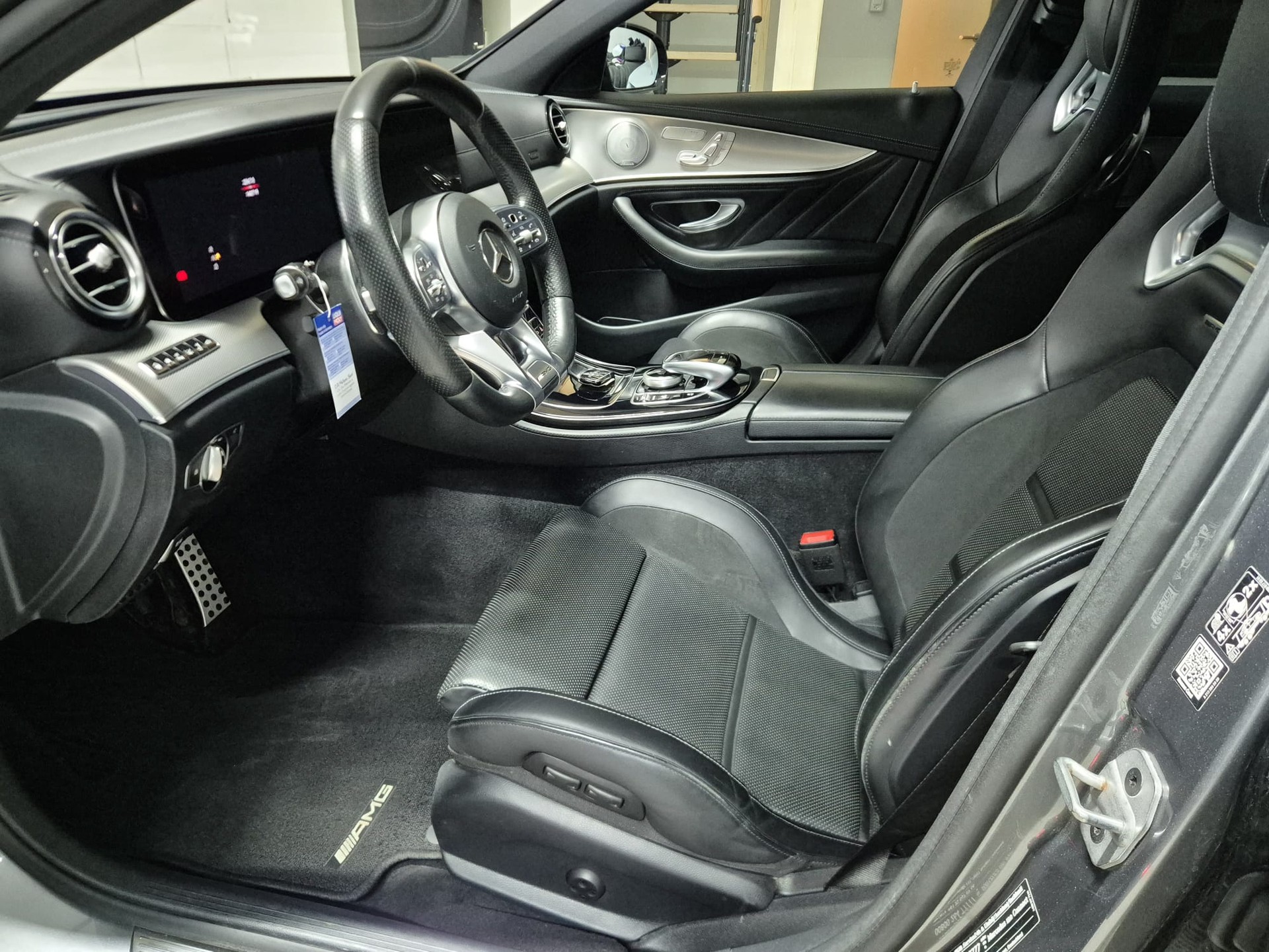 MERCEDES-BENZ E 53 AMG 4Matic 9G-Tronic-image-5