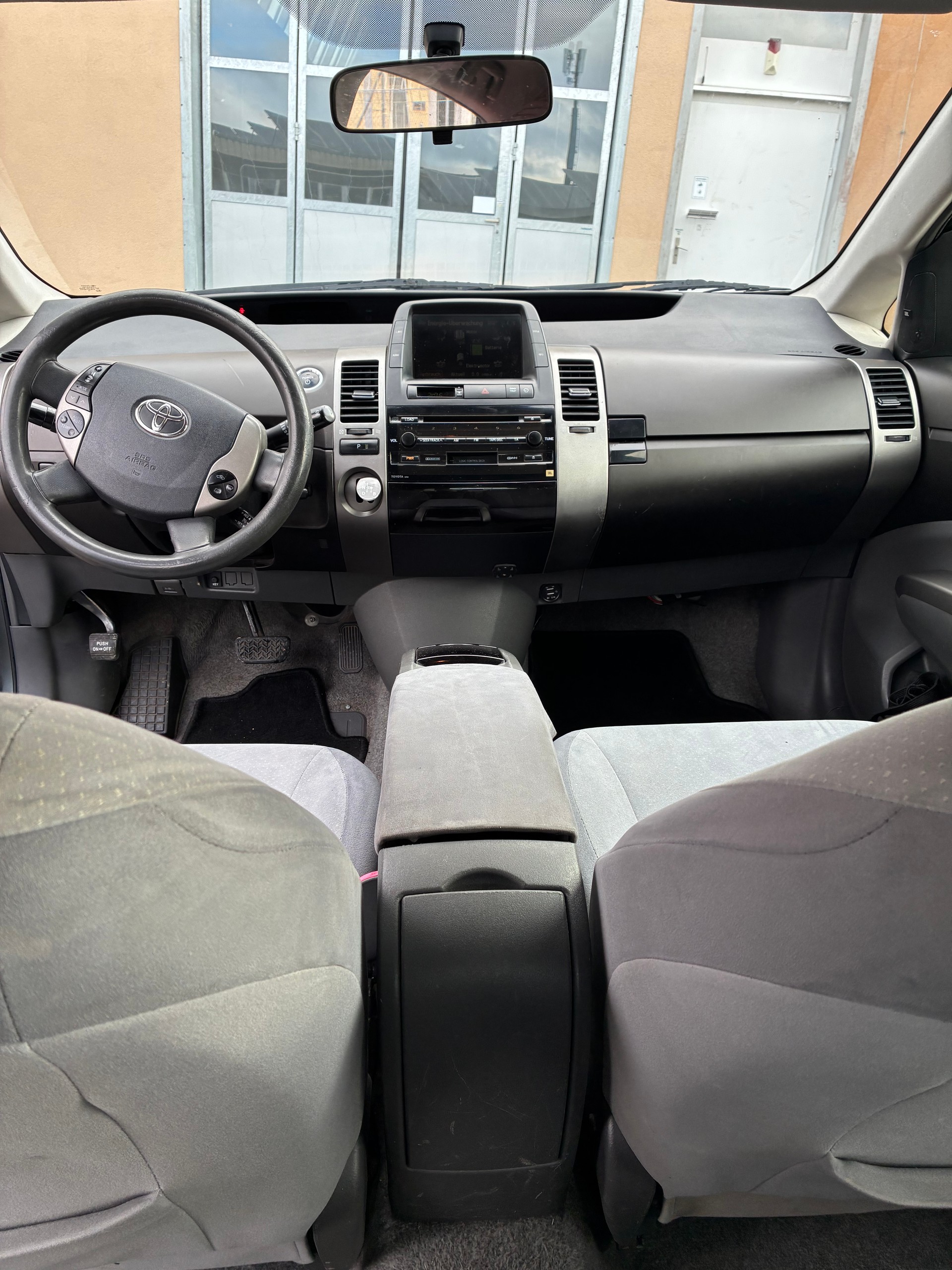 TOYOTA Prius 1.5 16V Hybrid-image-7