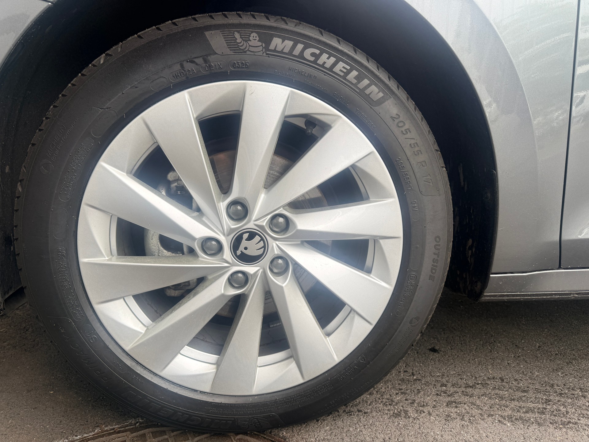 SKODA Octavia Combi 2.0 TDI DSG Selection AHK 1.6 To.-image-15