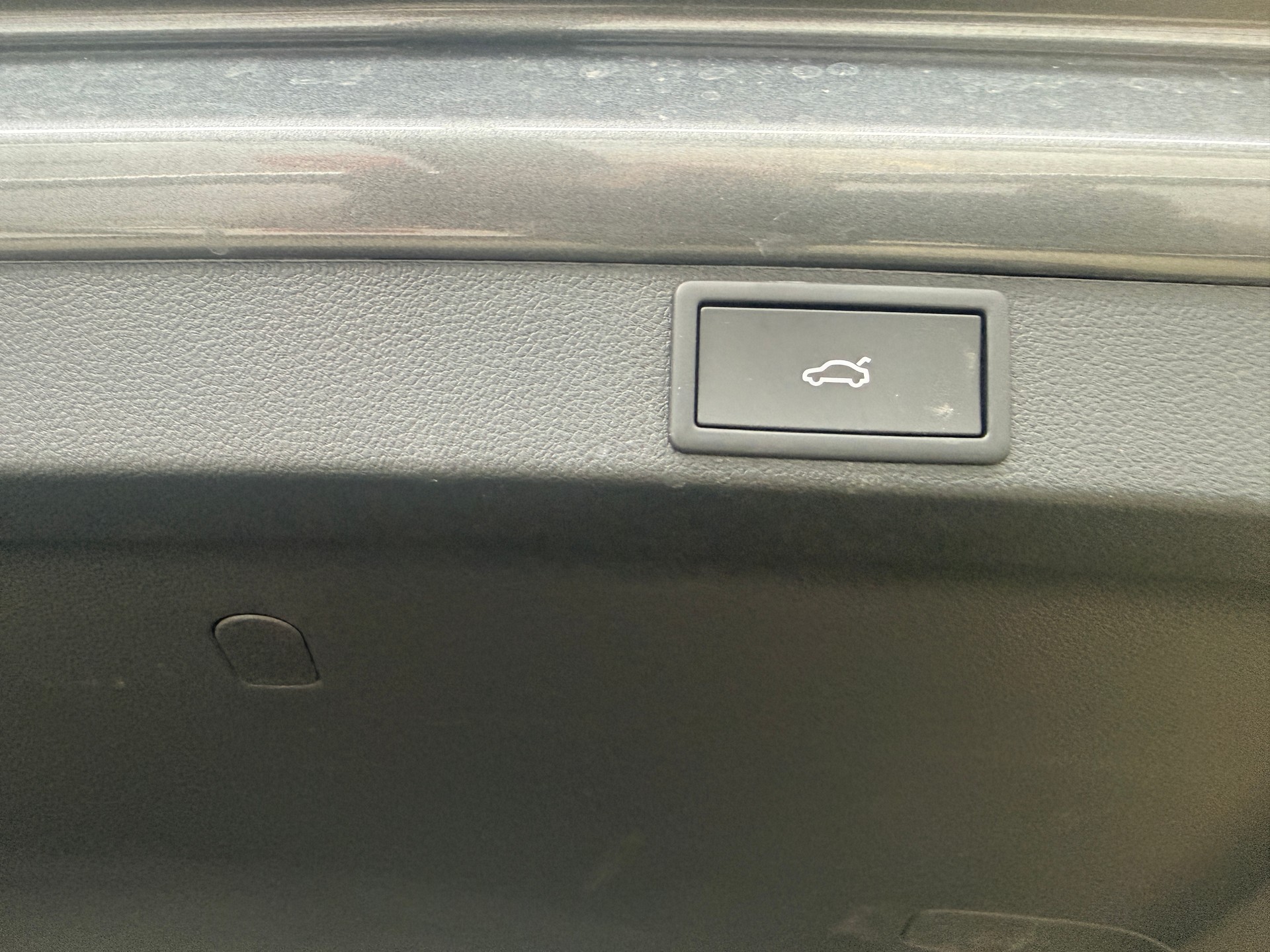 SKODA Octavia Combi 2.0 TDI DSG Selection AHK 1.6 To.-image-5