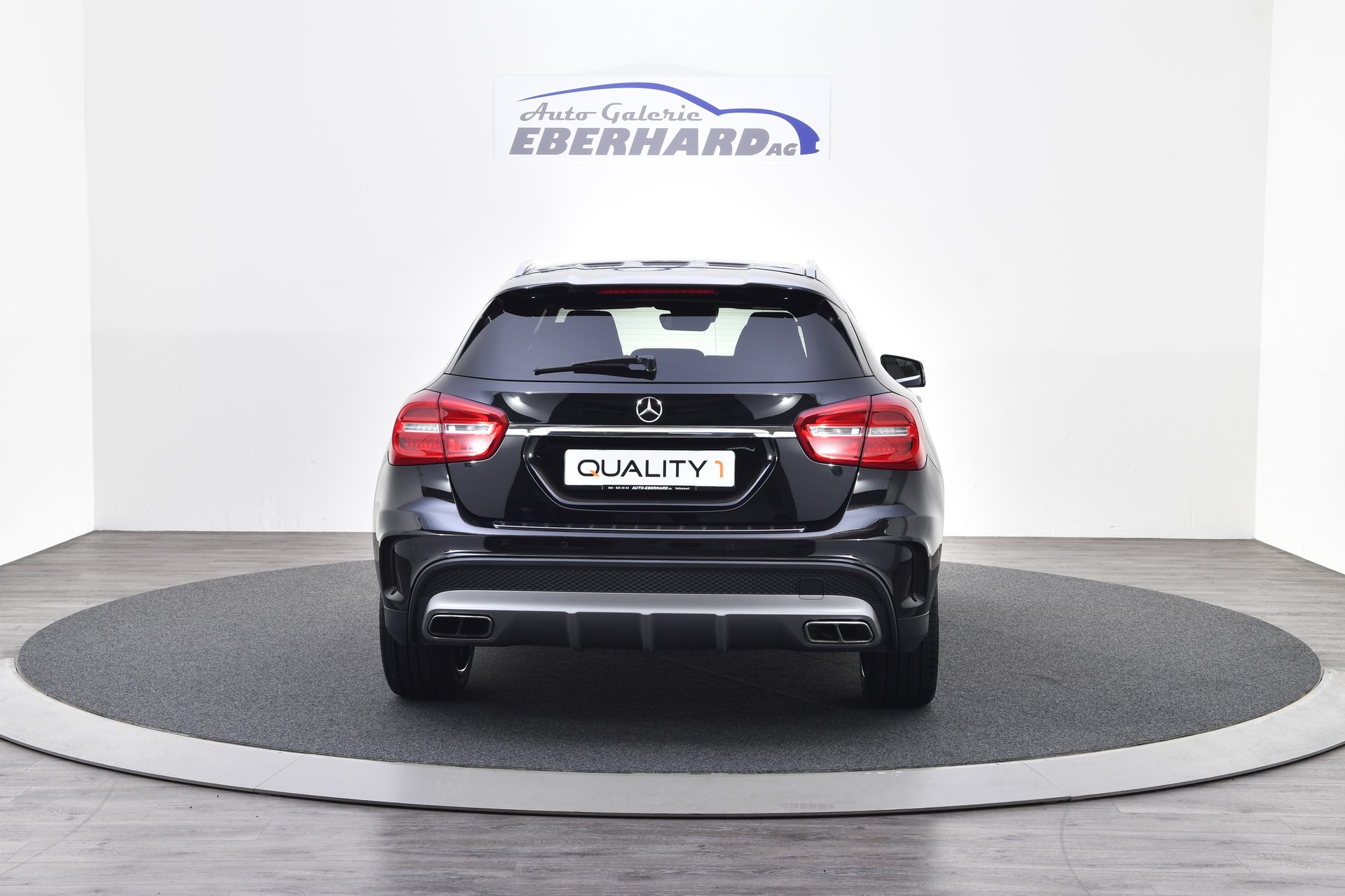 MERCEDES-BENZ GLA 45 AMG 4Matic 7G-DCT-image-3