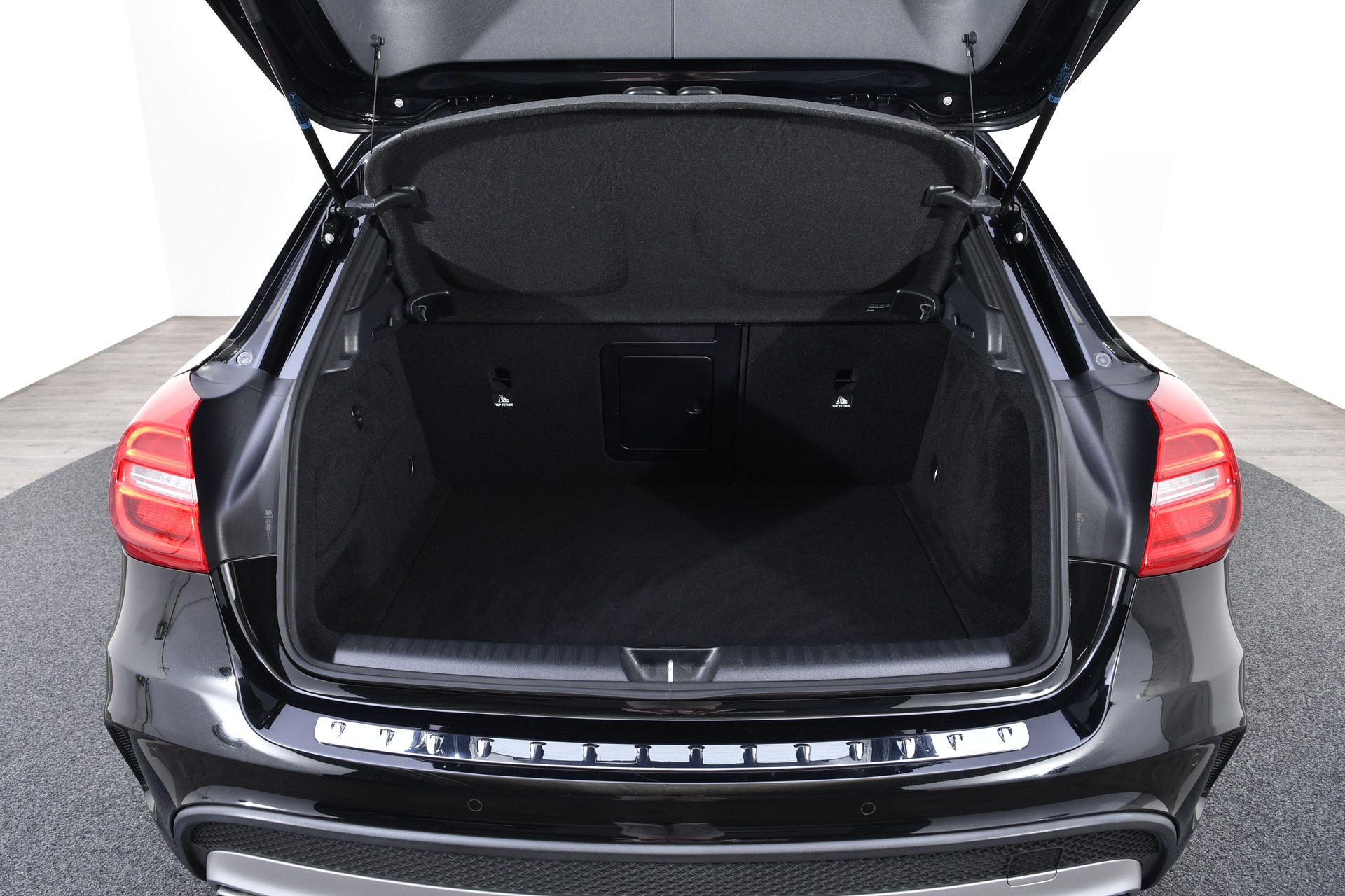 MERCEDES-BENZ GLA 45 AMG 4Matic 7G-DCT-image-20