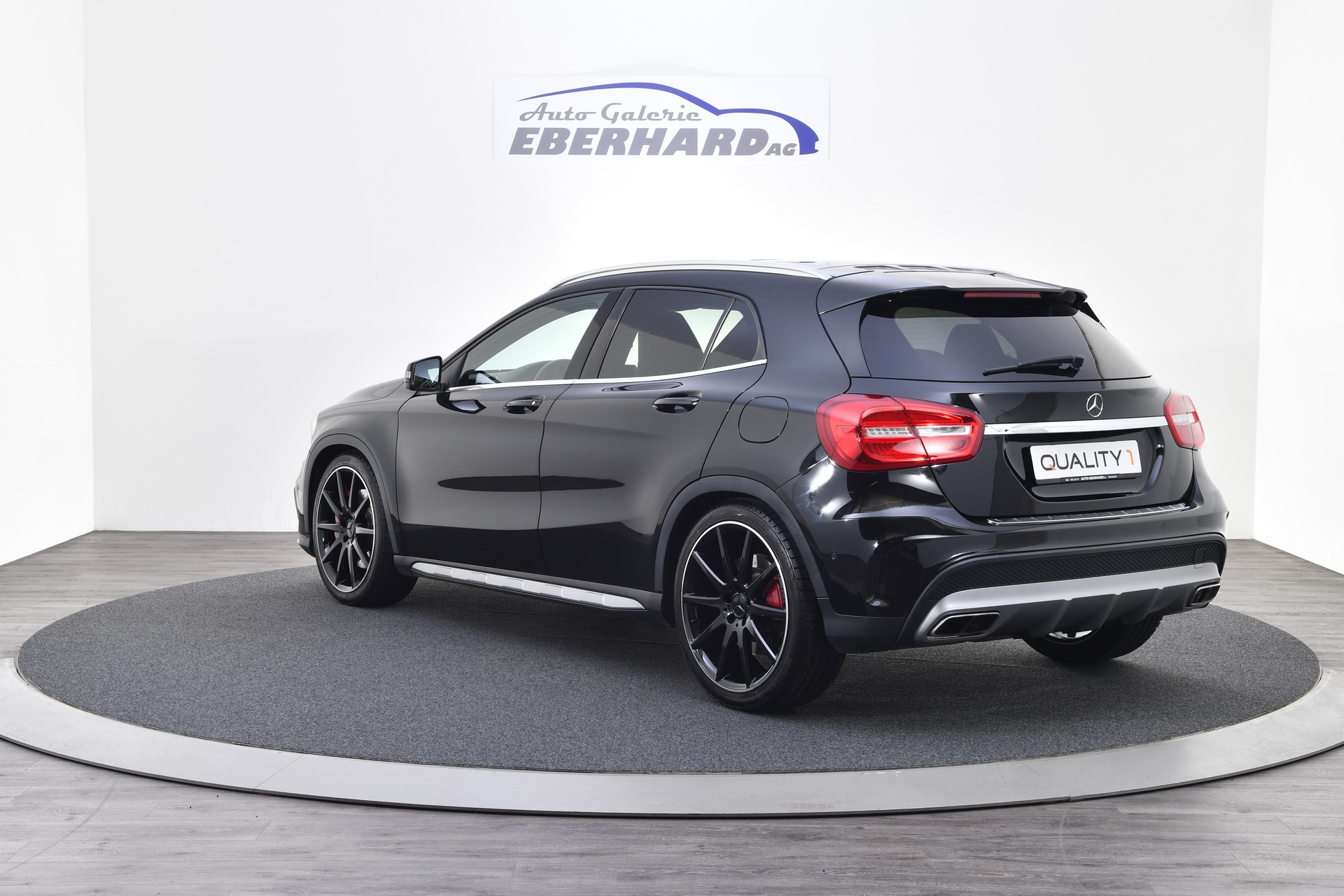 MERCEDES-BENZ GLA 45 AMG 4Matic 7G-DCT-image-2