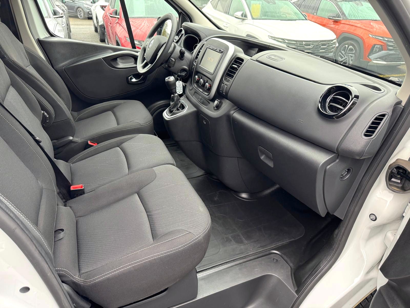 RENAULT Trafic Ene dCi120 2.0 Bus L2H1 *1550 KG Nutzlast*-image-5