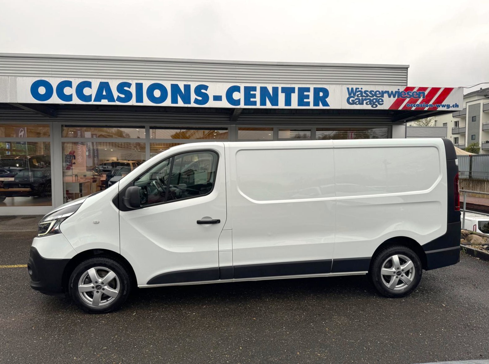 RENAULT Trafic Ene dCi120 2.0 Bus L2H1 *1550 KG Nutzlast*-image-12