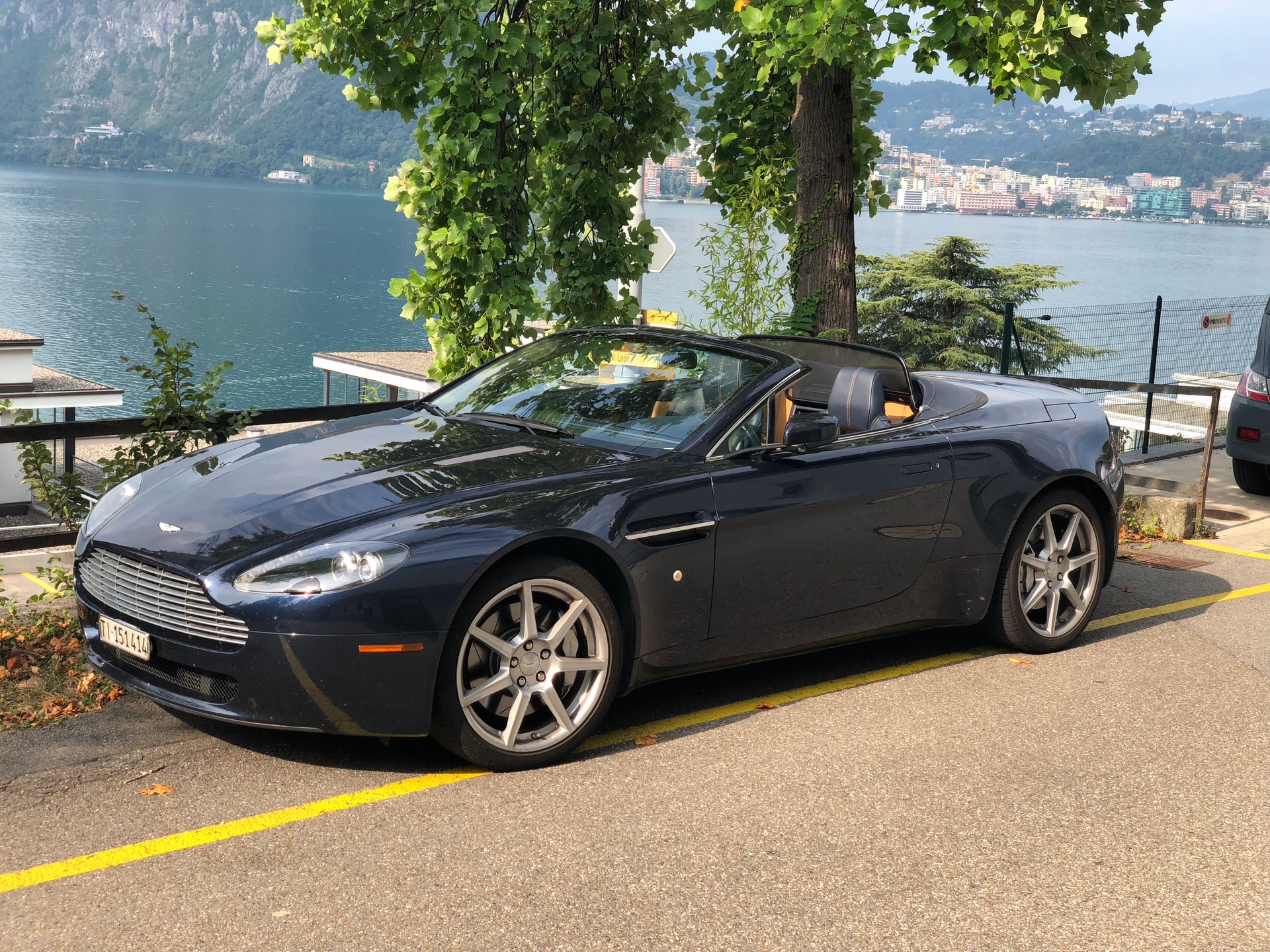 ASTON MARTIN V8 Vantage 4.3 Sportshift-image-1