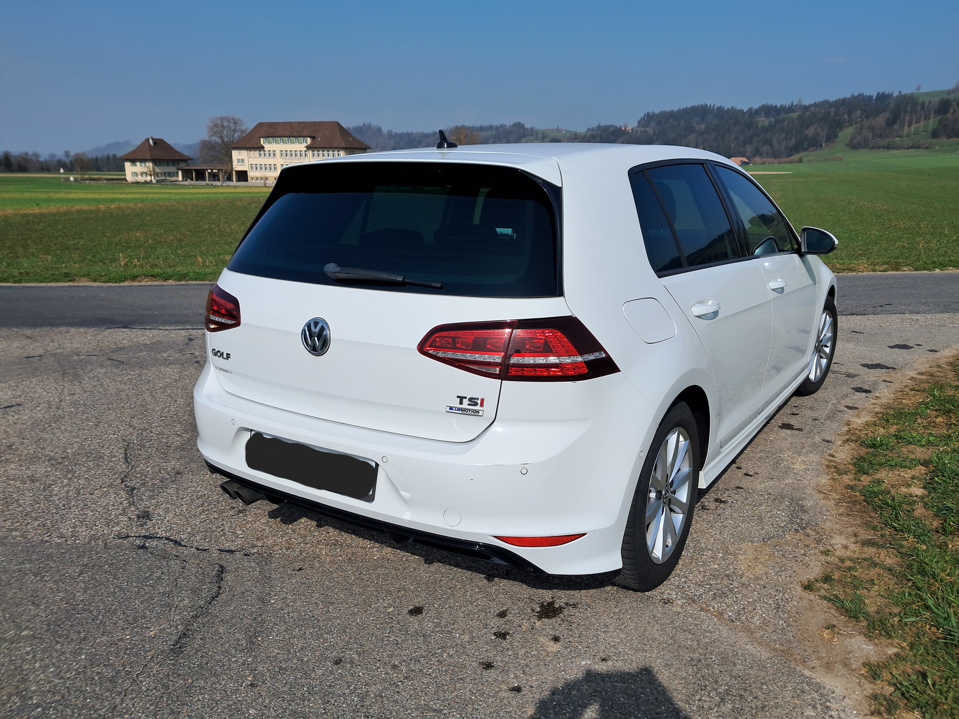 VW Golf 1.4 TSI Allstar R-Line-image-4