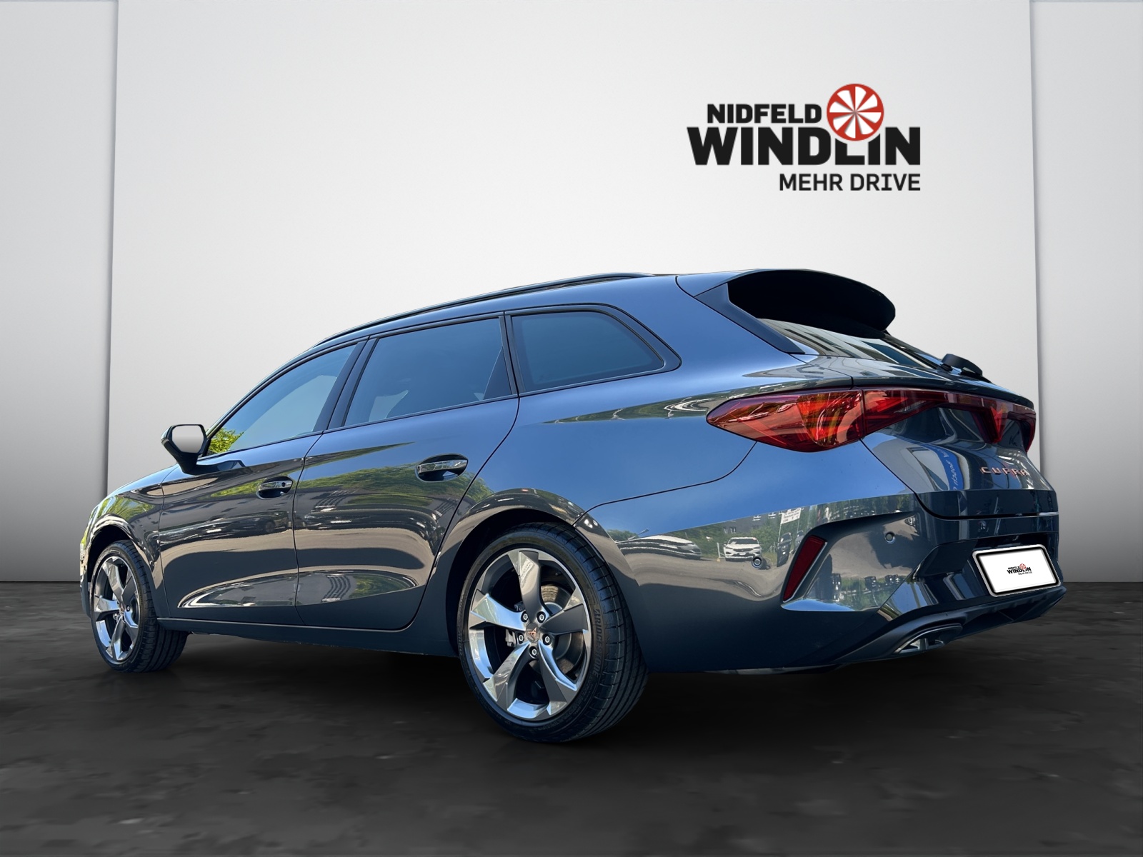 SEAT LEON ST 2.0 TSI Prime Edition DSG 4Drive-image-3