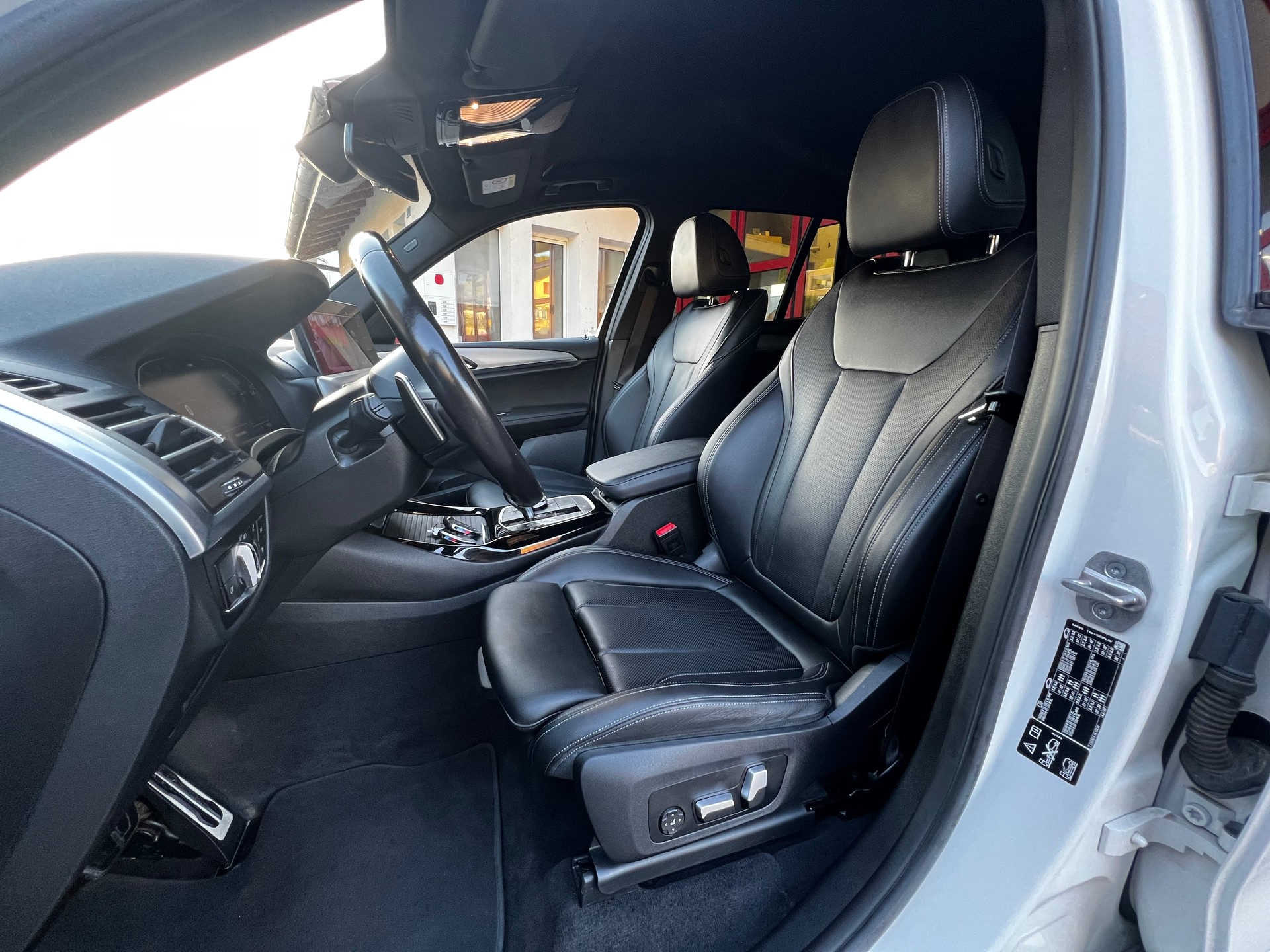 BMW X3 xDrive 48V 20d M Sport / Facelift / M-Paket-image-11