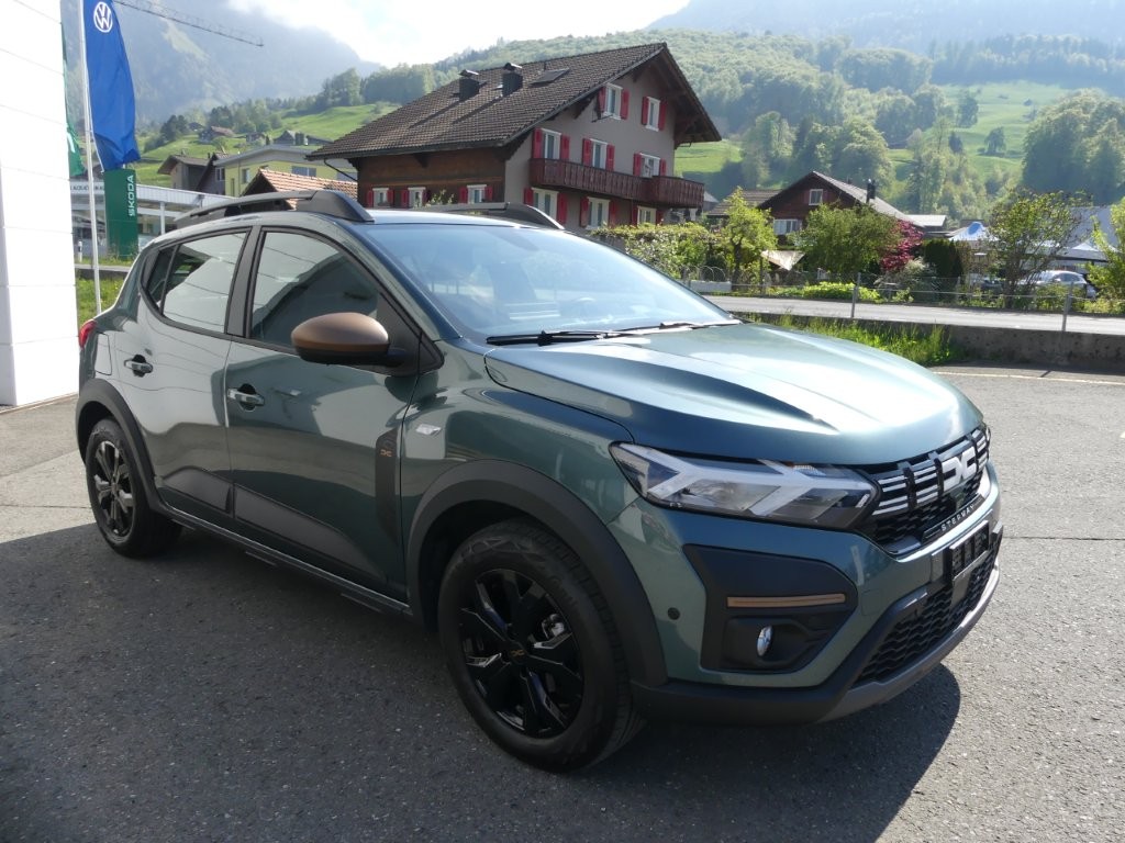 DACIA Sandero Stepway TCe 90 Extreme+ CVT-image-4