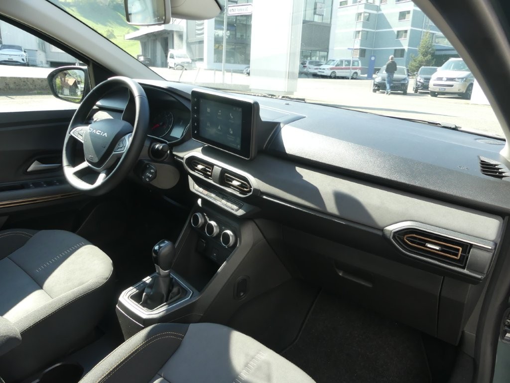 DACIA Sandero Stepway TCe 90 Extreme+ CVT-image-8