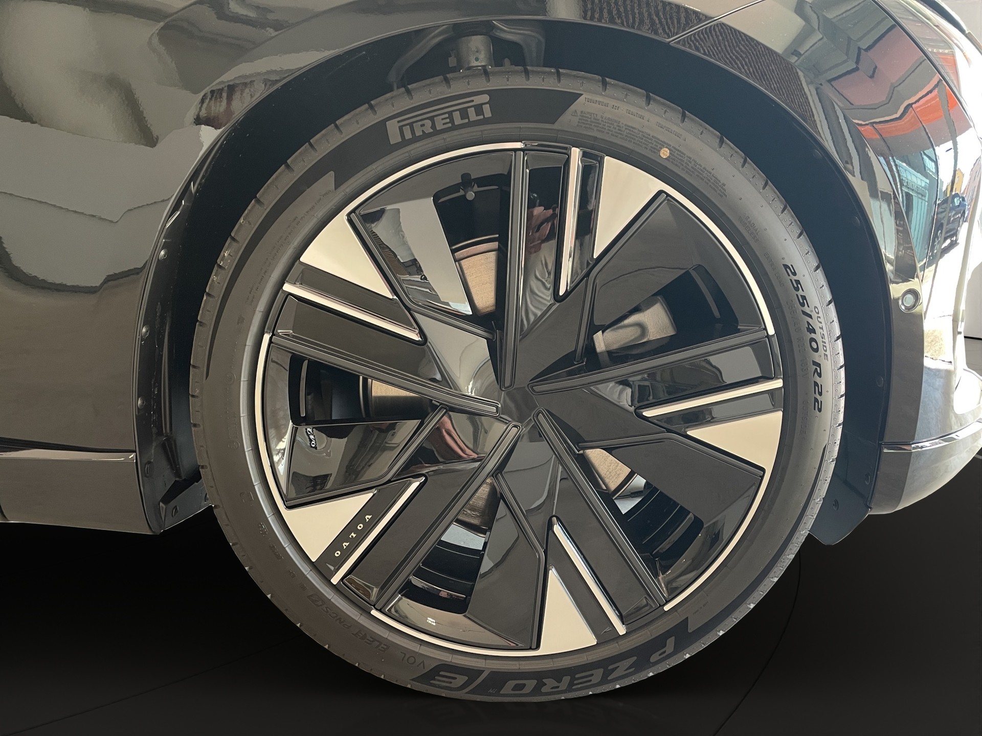 VOLVO ES90 Ultra-image-5