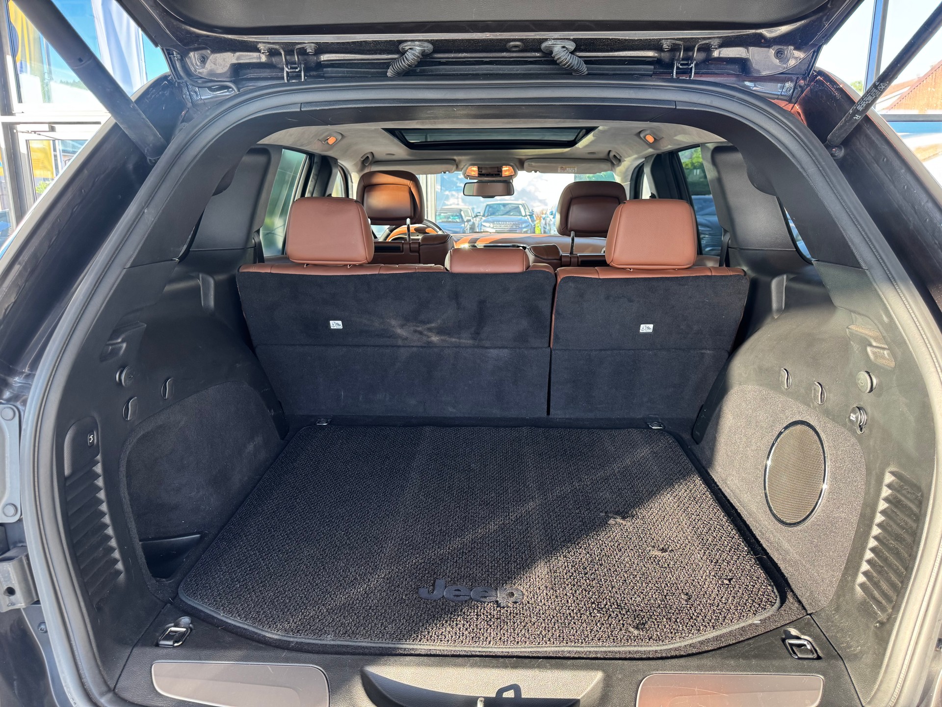 JEEP Grand Cherokee 3.0 CRD Summit Automatic-image-20