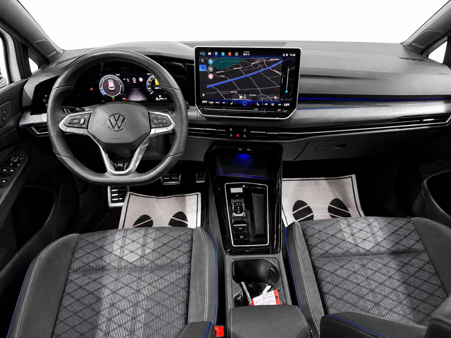 VW Golf 2.0 TDI R-Line DSG * IQ-Light * Facelift * Panorama-Glasdach * 5 Jahre Garantie *-image-7