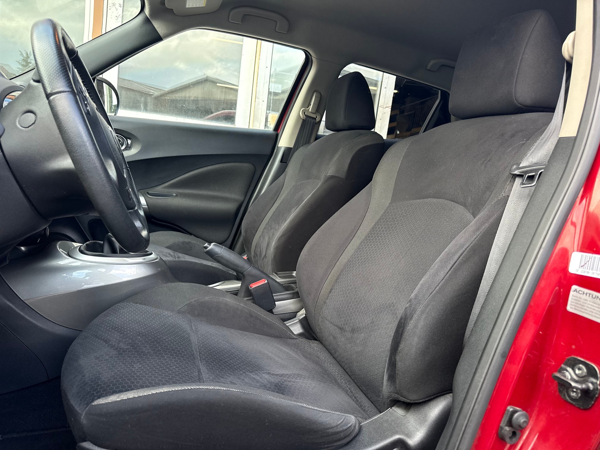 NISSAN Juke 1.6 visia-image-5